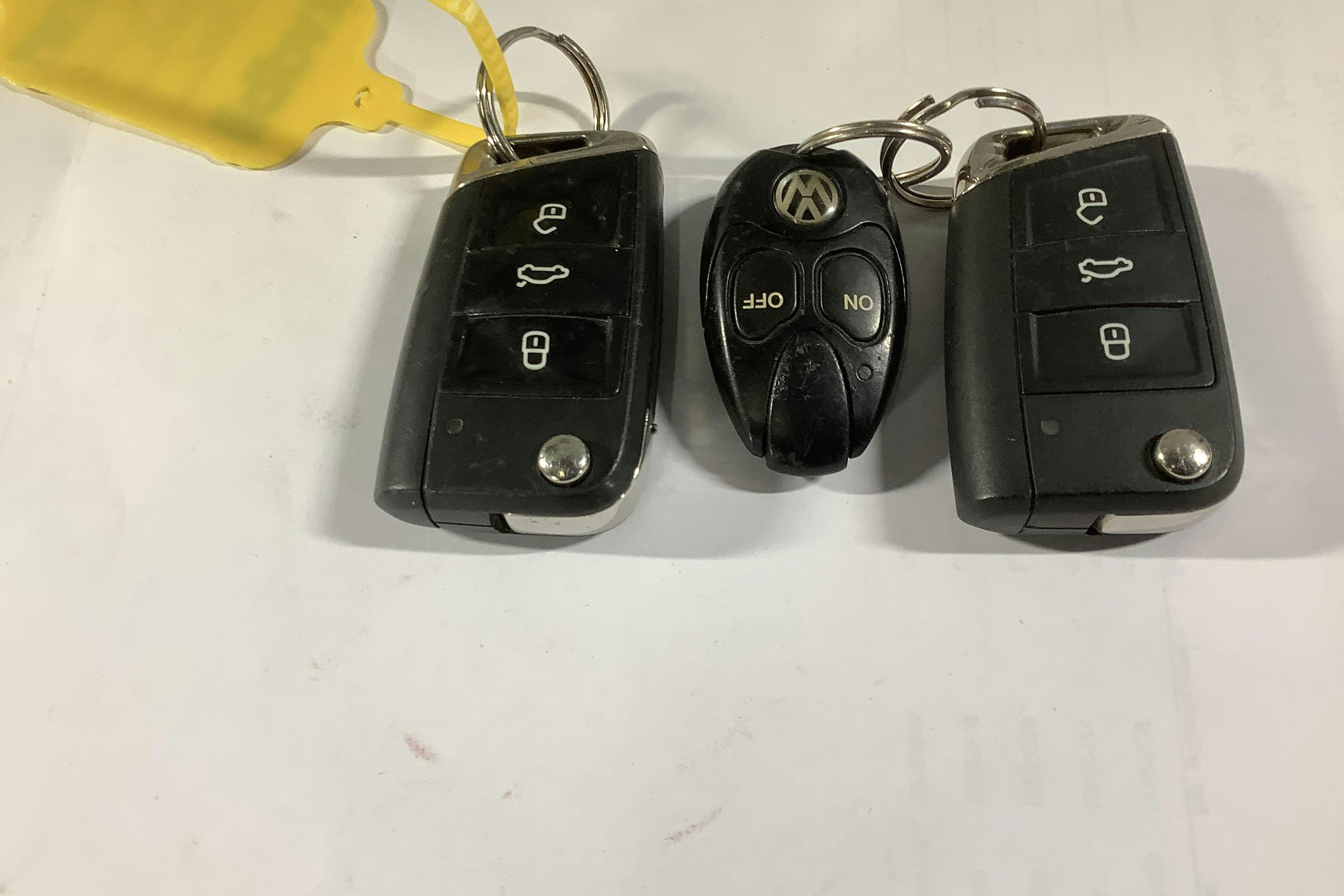 Presentation photo 15 of 15: VW Golf VII 2.0 TDI BlueMotion Technology 5dr (150hk) - 98 460 km - Manual - silver - 2014