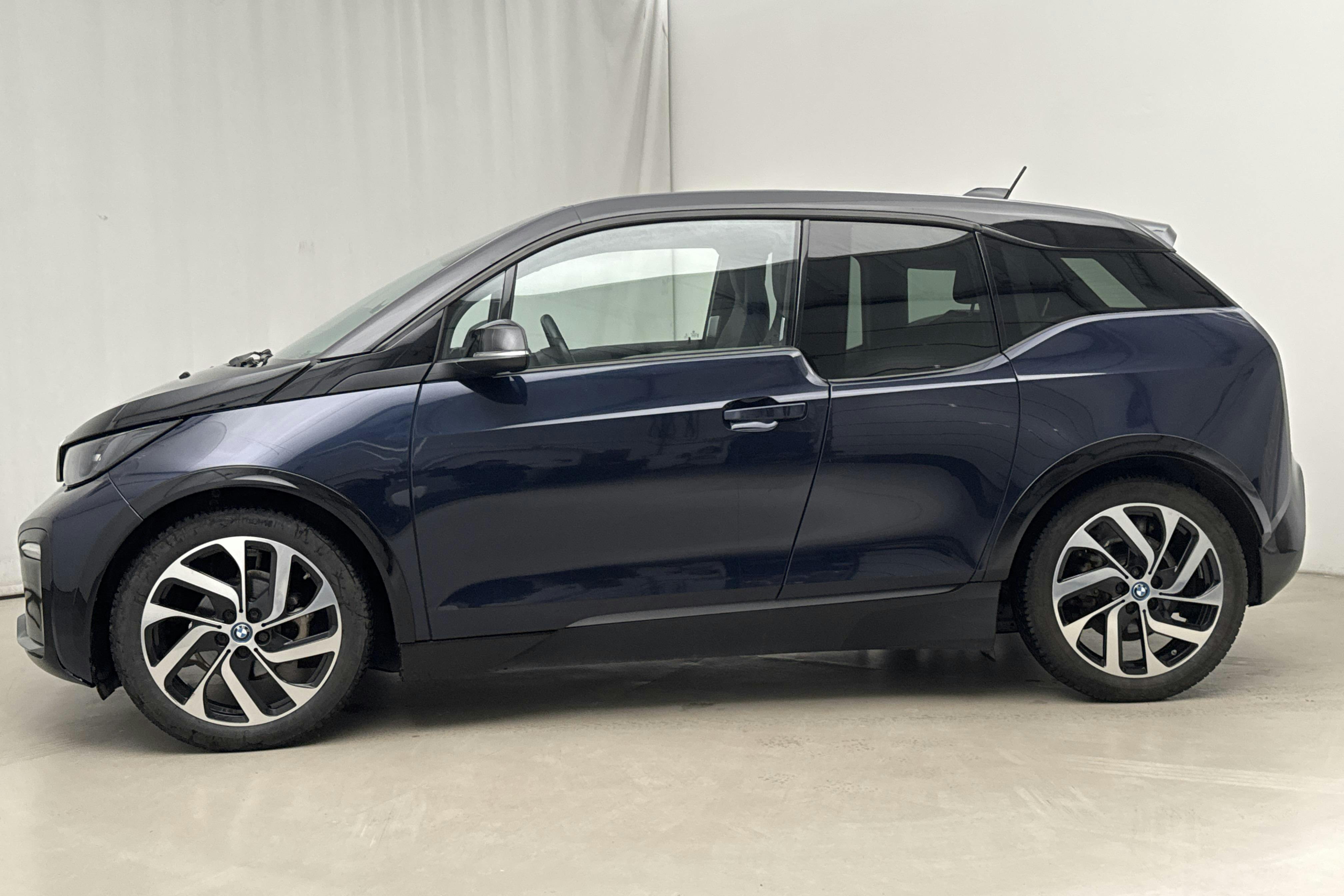 Esitlusfoto 2 aadressil 20: BMW i3s 120Ah, I01 (184hk) - 91 360 km - Automaatne - sinine - 2020