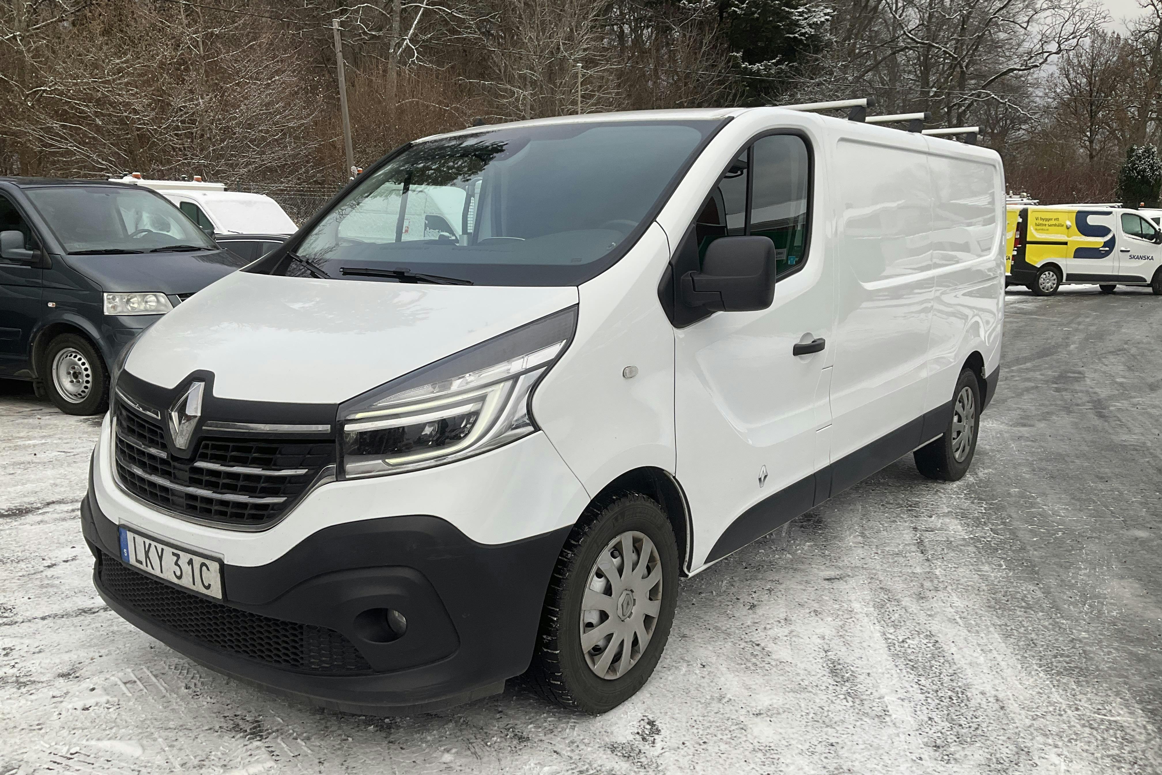 Presentation photo 1 of 13: Renault Trafic 2.0 dCi Skåp (145hk) - 59 430 km - Automatic - white - 2020