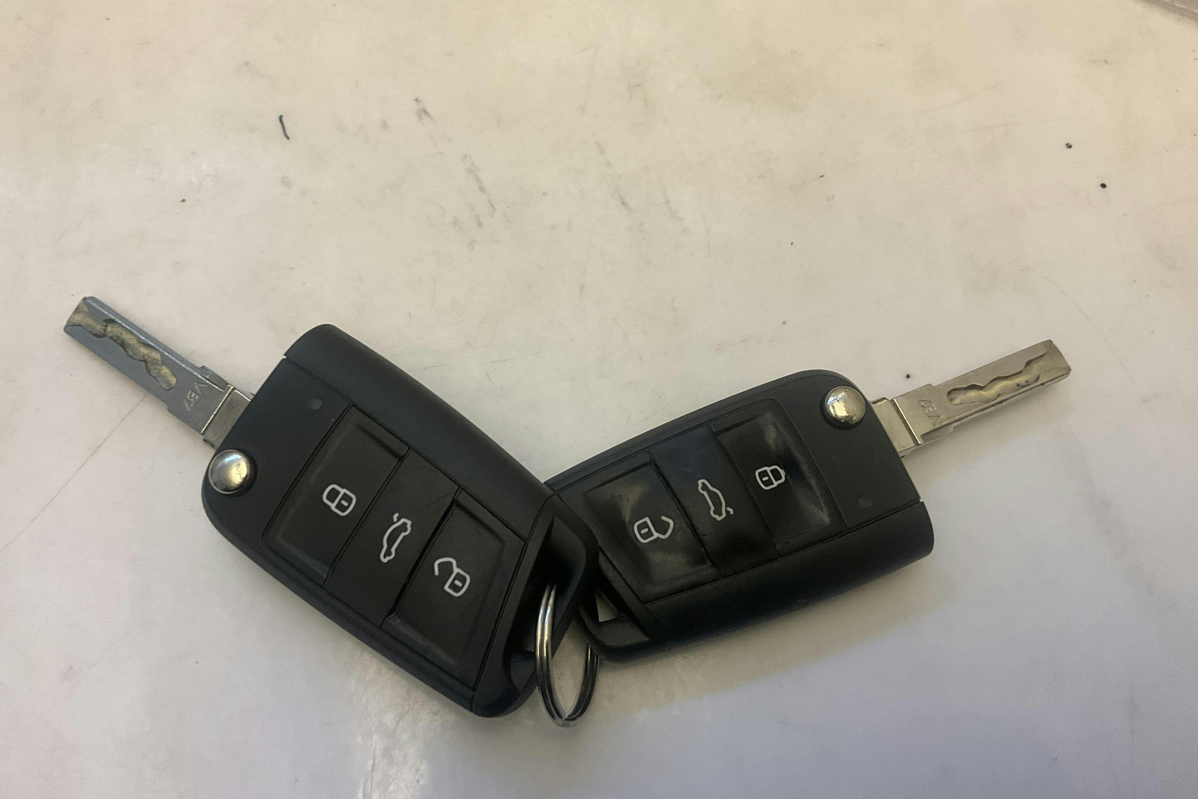 Presentation photo 13 of 13: VW Golf VII 1.4 TSI Multifuel 5dr (125hk) - 104 100 km - Manual - white - 2018