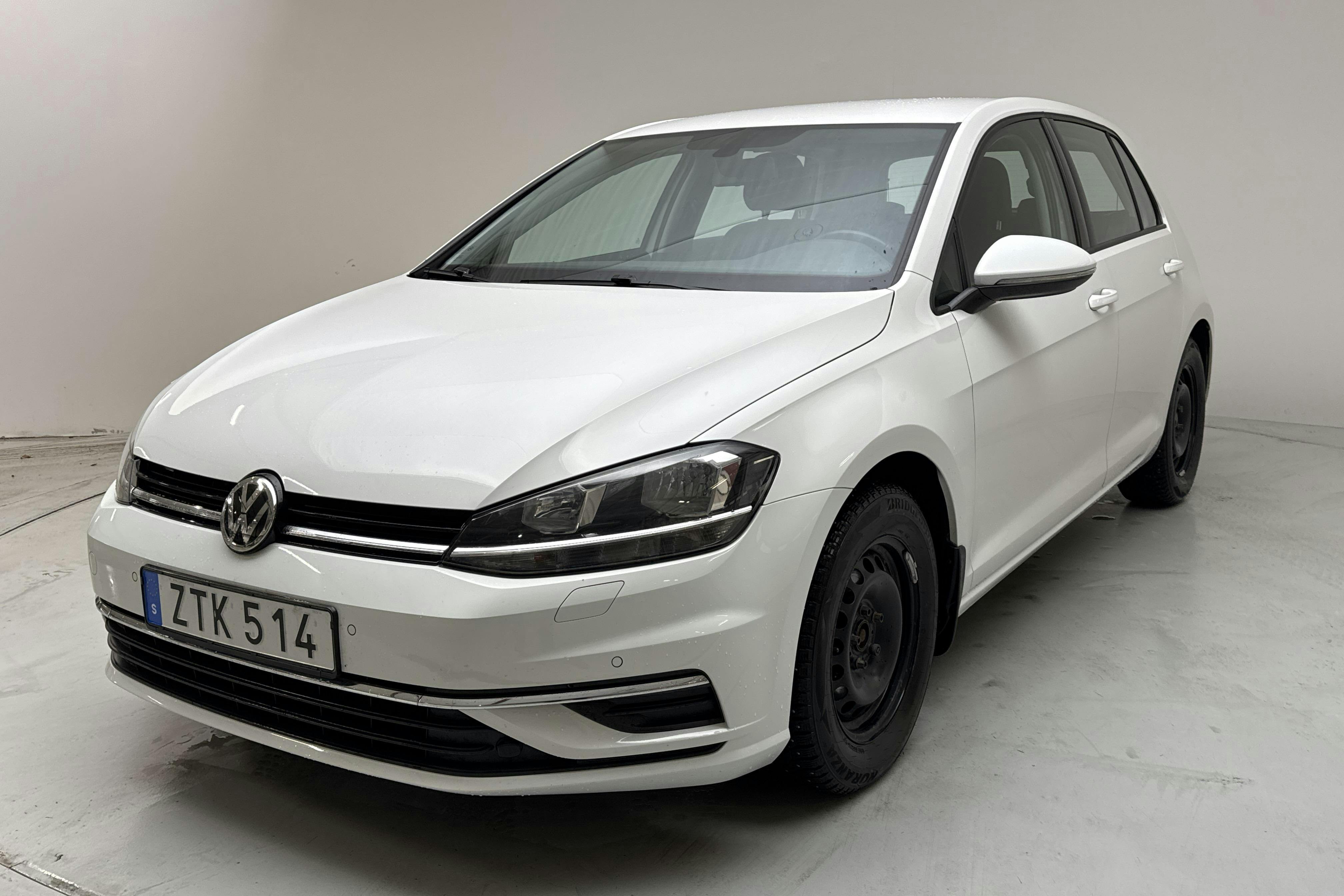 Presentation photo 1 of 13: VW Golf VII 1.4 TSI Multifuel 5dr (125hk) - 52 720 km - Manual - white - 2018