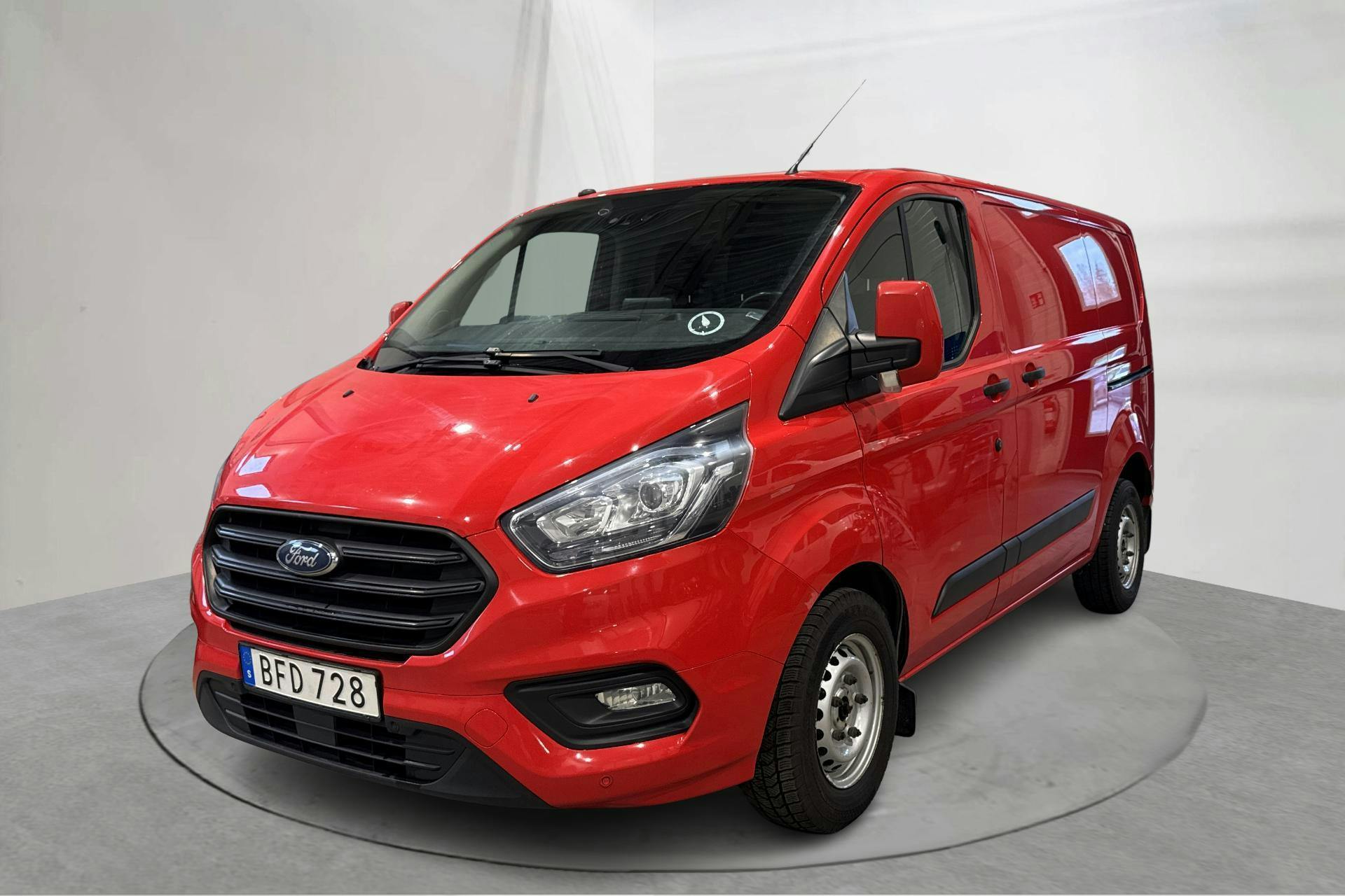 Presentation photo 1 of 14: Ford Transit Custom 300 (130hk) - 143 590 km - Manual - red - 2018