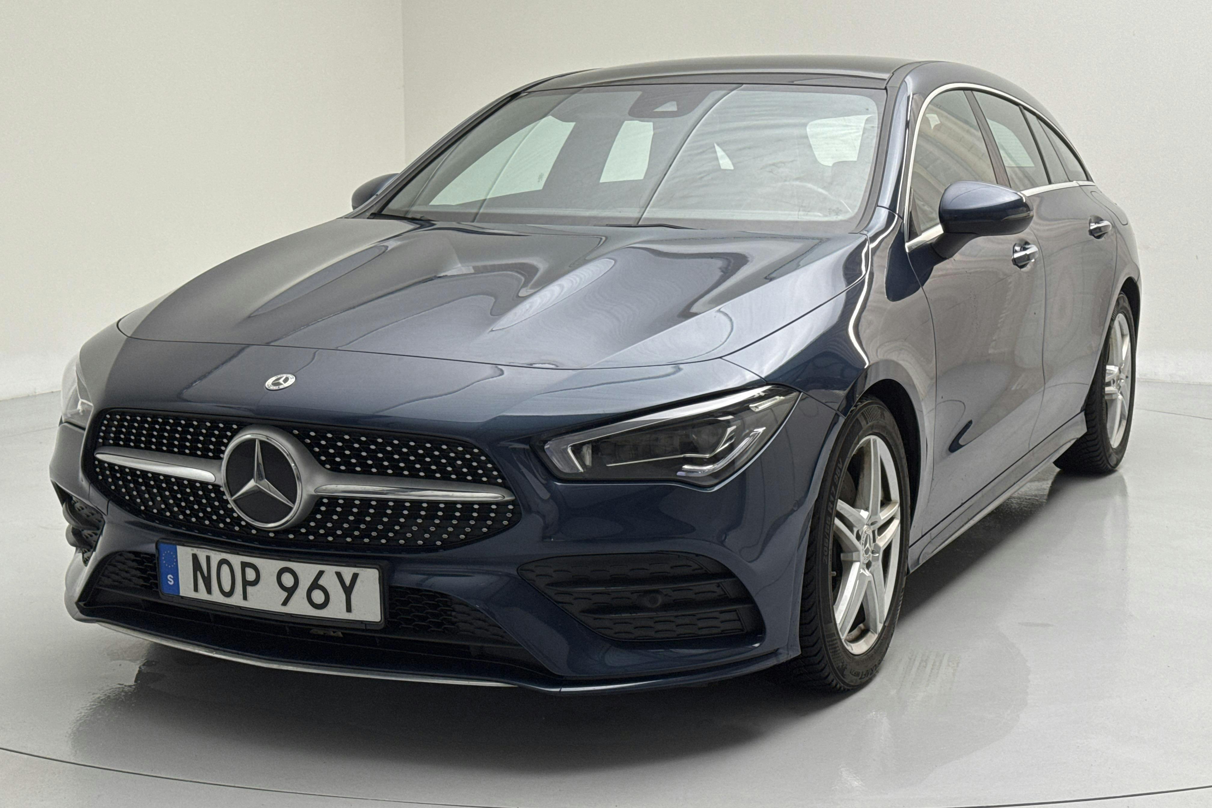 Mercedes CLA 200 Shooting Brake X118 (163hk) - 4 580 mil - Automat - blå - 2023
