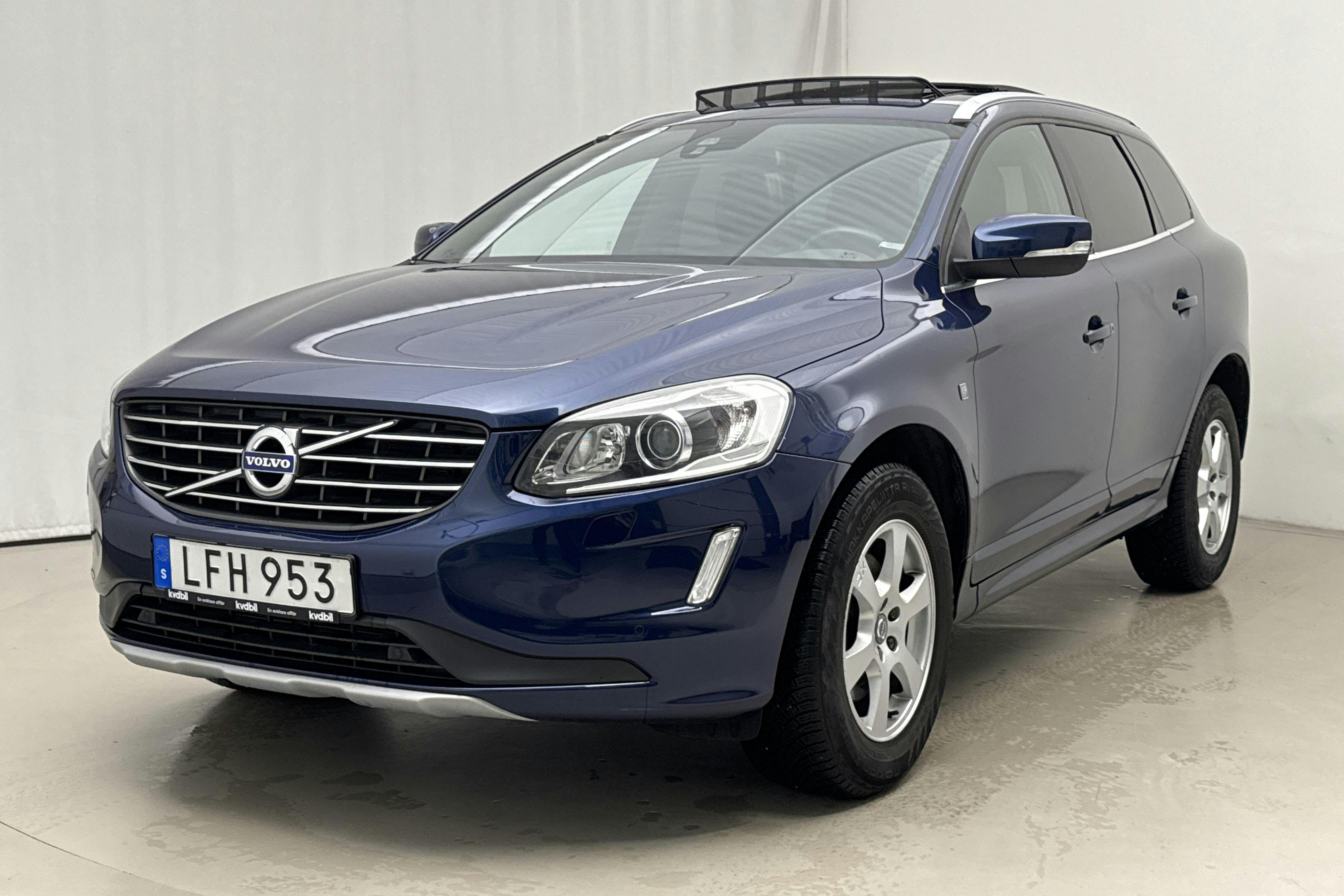 Presentation photo 1 of 24: Volvo XC60 D4 AWD (190hk) - 142 600 km - Automatic - blue - 2016