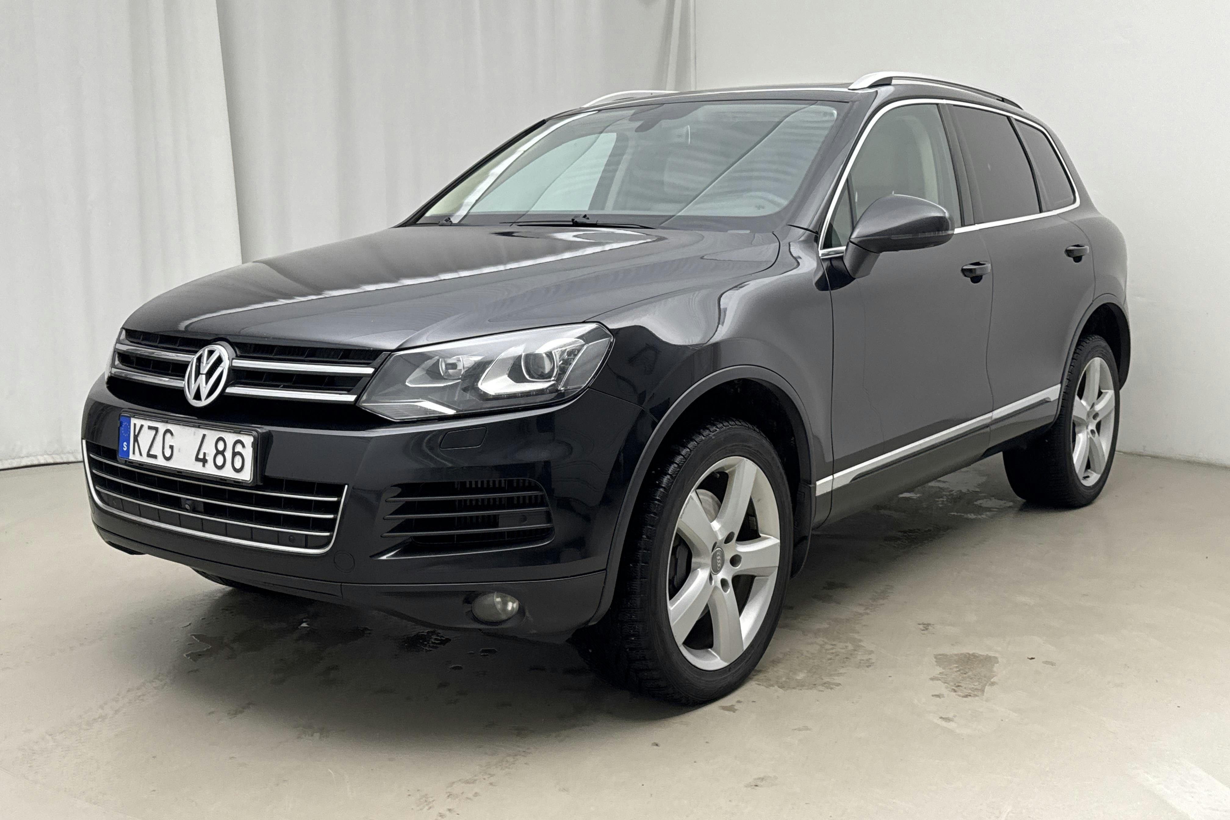 Presentation photo 1 of 18: VW Touareg V8 TDI (340hk) - 242 960 km - Automatic - black - 2011