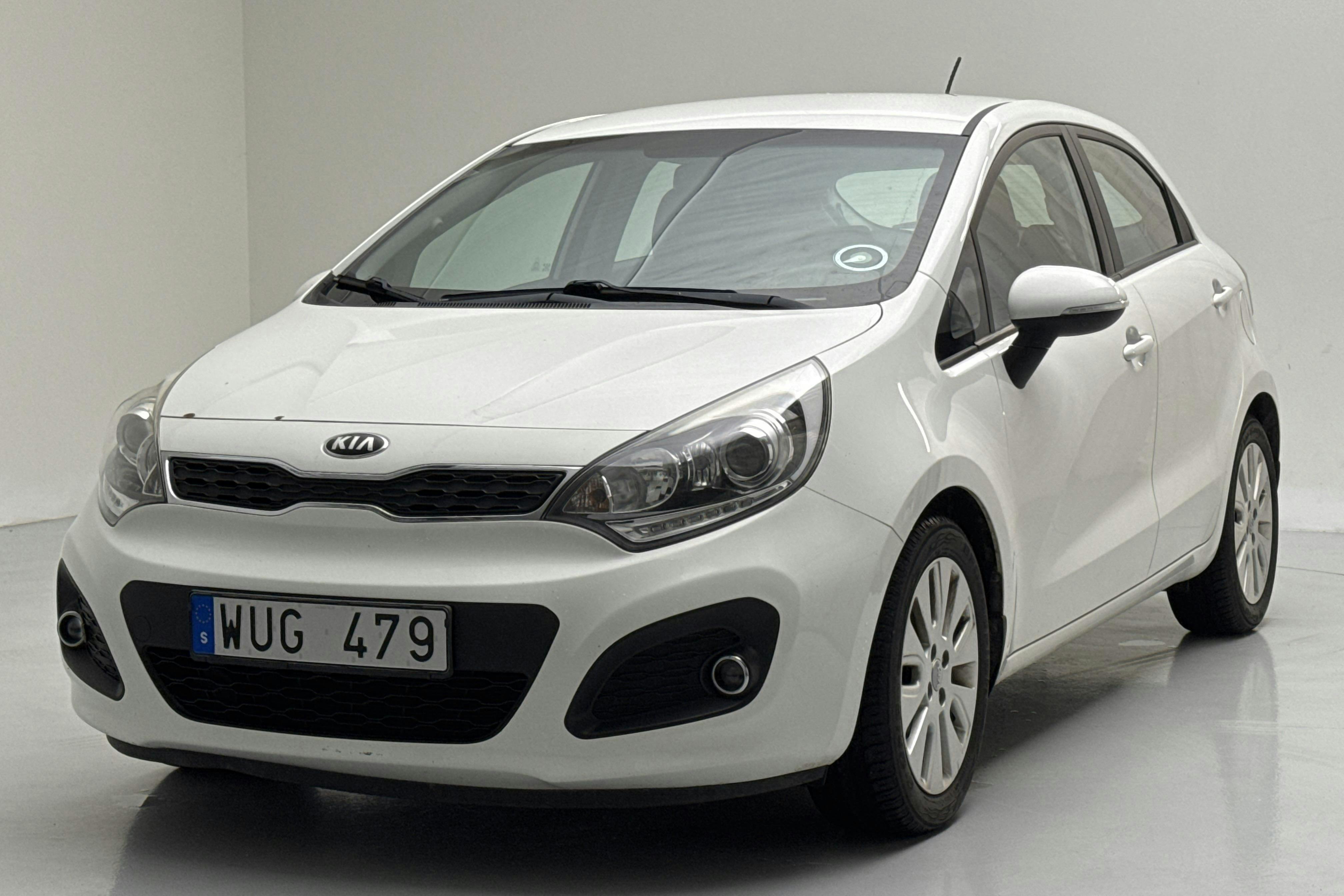 Presentation photo 1 of 11: KIA Rio 1.2 (85hk) - 128 250 km - Manual - white - 2014