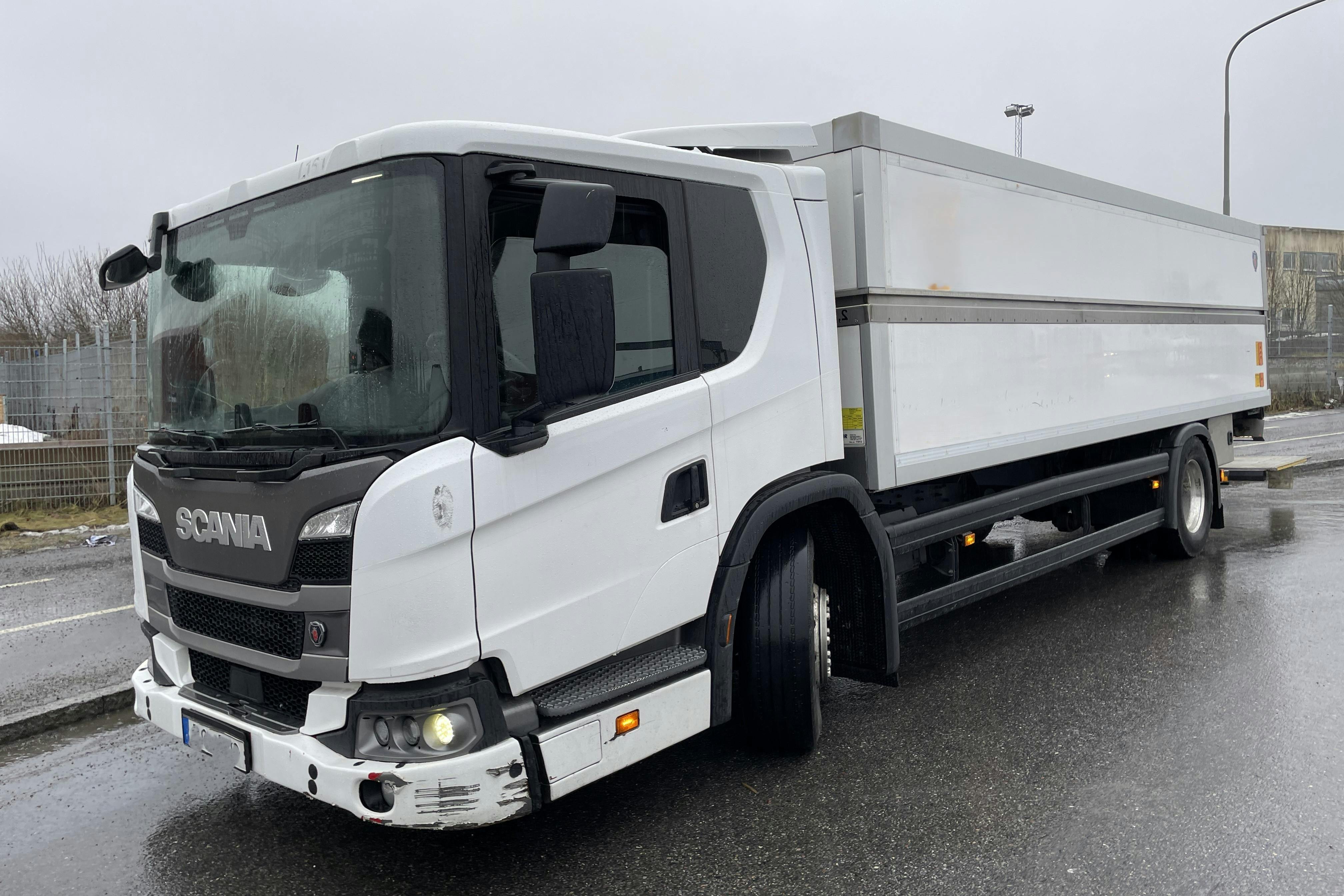 Esittelykuva 1 osoitteesta 49: SCANIA L280 - 183 399 km - Manuaalinen - harmaa - 2018