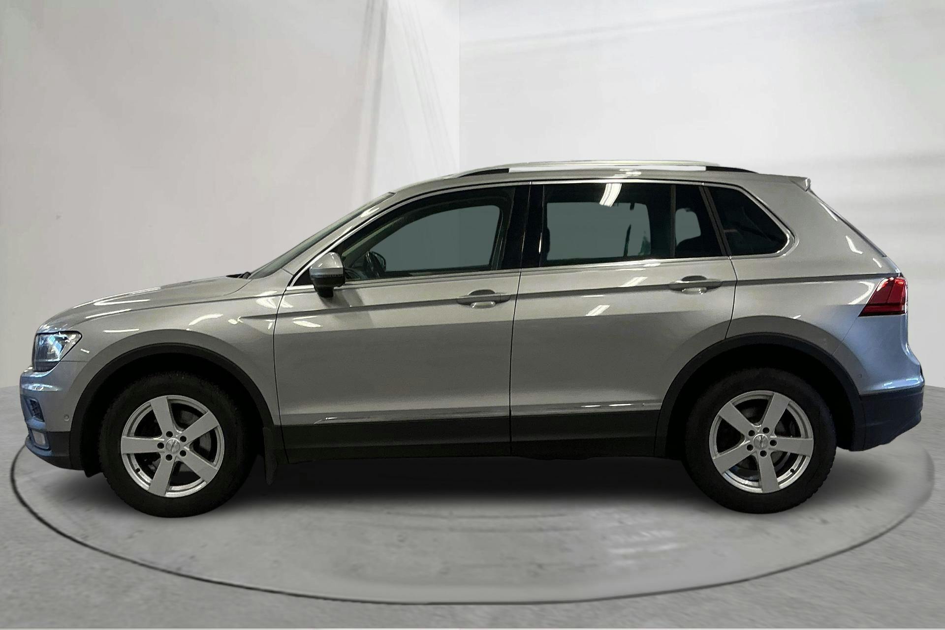 Presentation photo 2 of 15: VW Tiguan 1.4 TSI 4MOTION (150hk) - 213 050 km - Automatic - silver - 2018