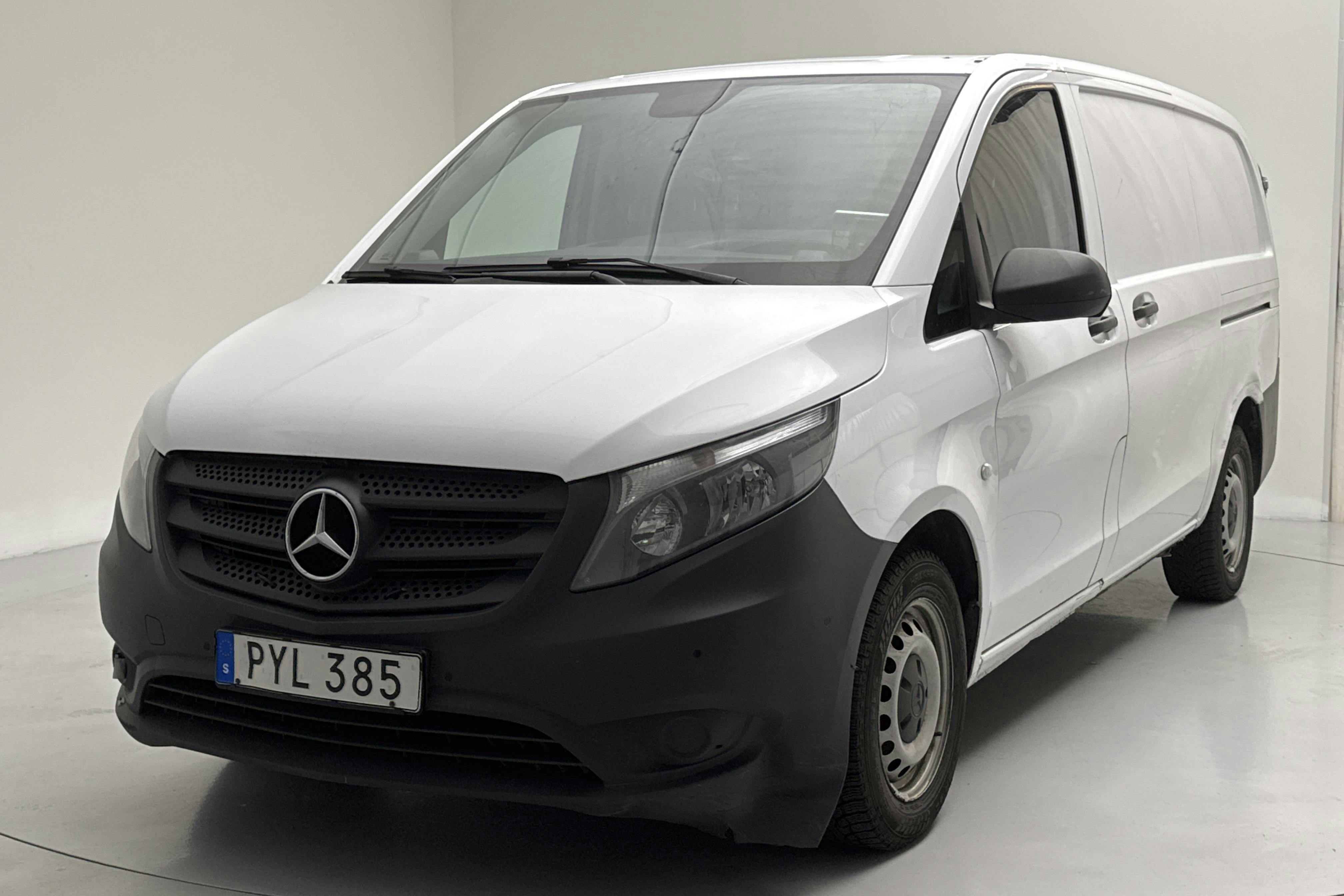 Presentationsfoto 1 av 13: Mercedes Vito 116 CDI W640 (163hk) - 24 306 mil - Automat - vit - 2015