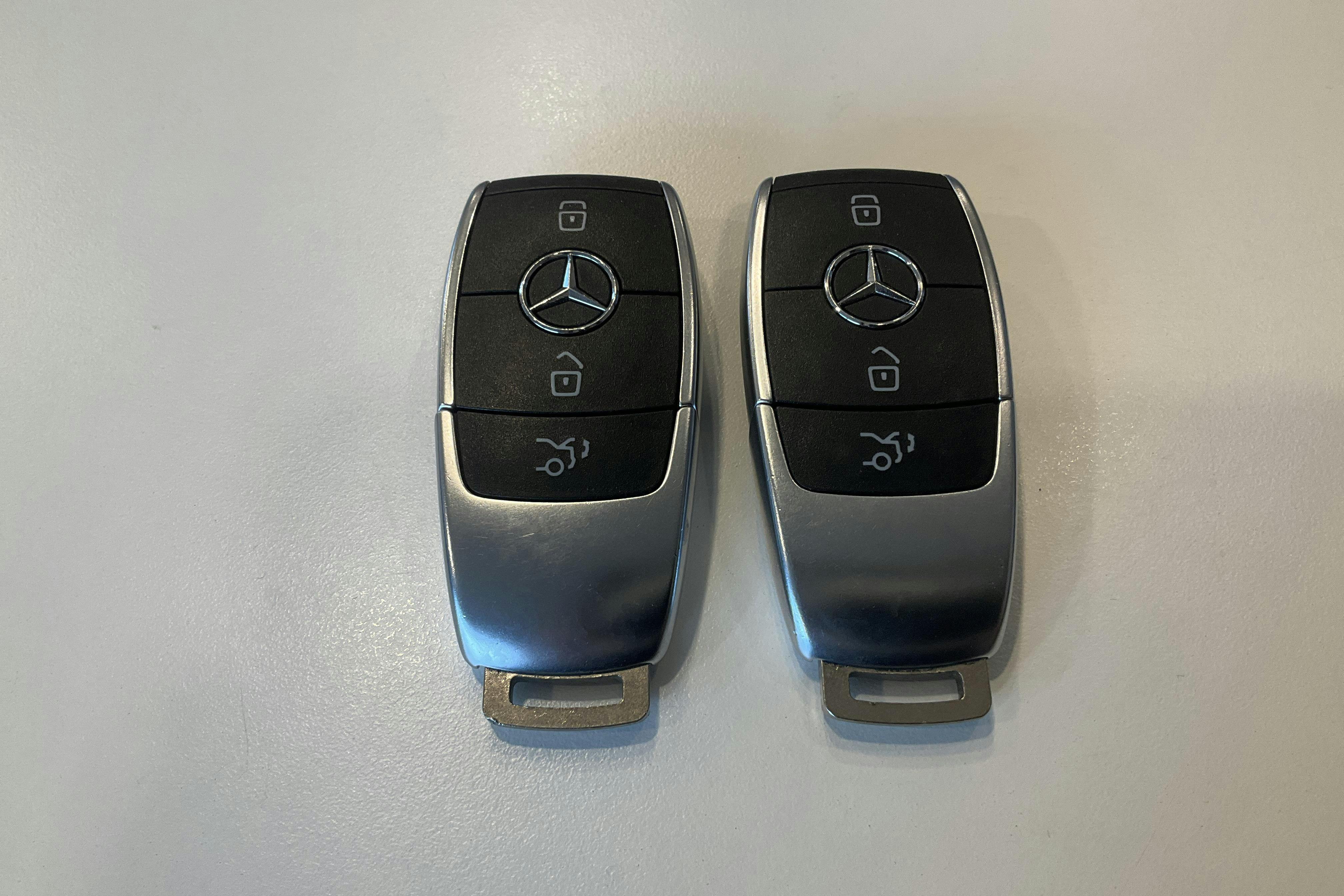 Presentation photo 18 of 18: Mercedes EQA 300 4Matic H243 (228hk) - 36 570 km - Automatic - black - 2023