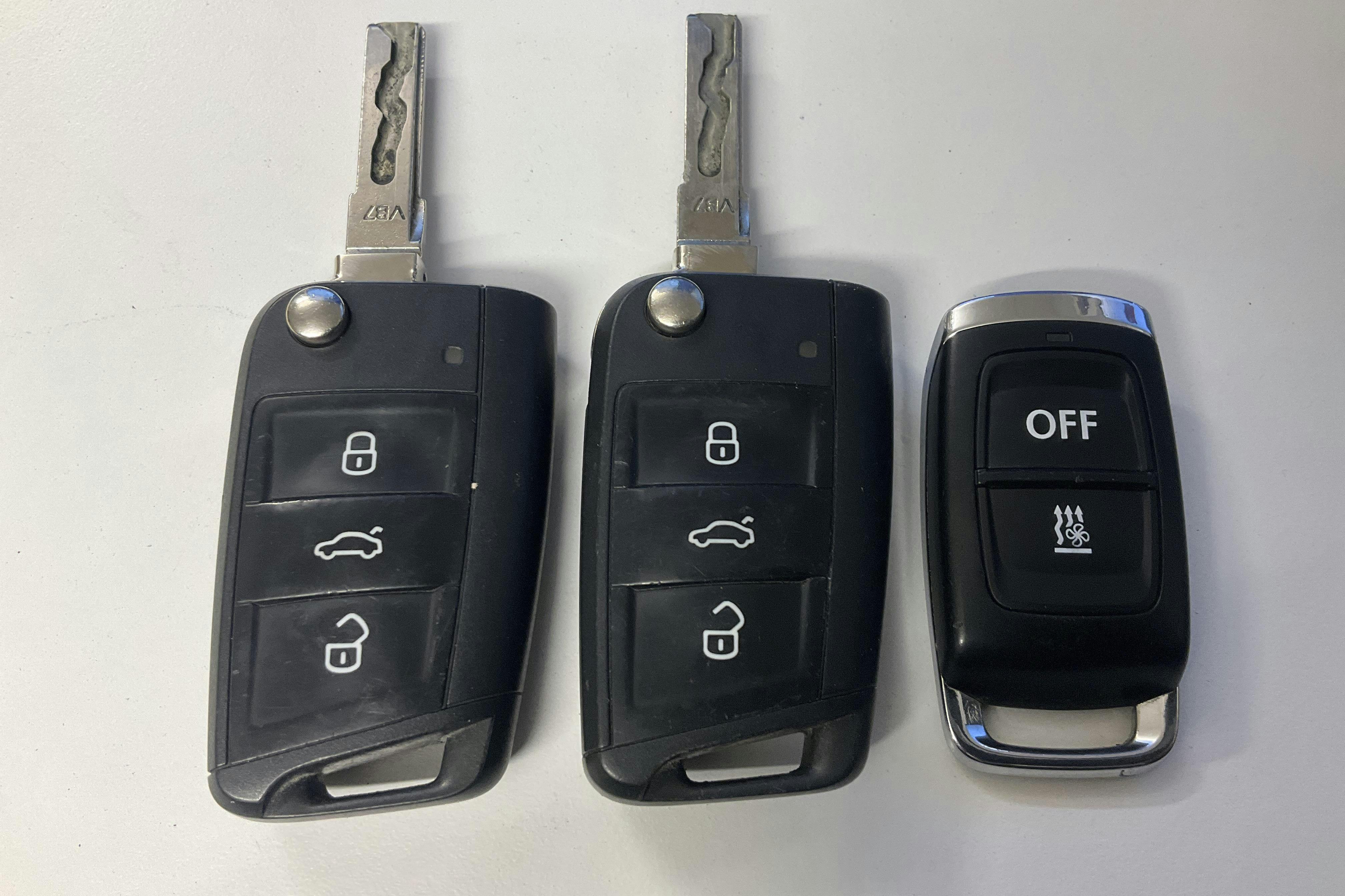 Esitlusfoto 14 aadressil 14: Skoda Octavia III 1.0 TSI Combi (115hk) - 175 770 km - Käsitsi - hõbe - 2019