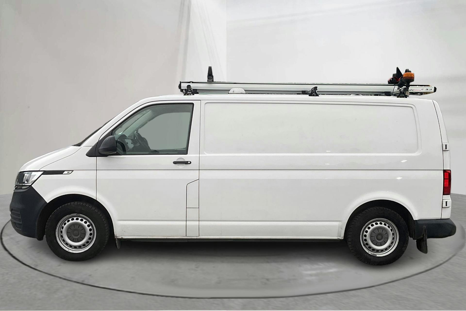 Presentation photo 2 of 14: VW Transporter T6 2.0 TDI BMT Skåp 4MOTION (150hk) - 141 100 km - Manual - white - 2020
