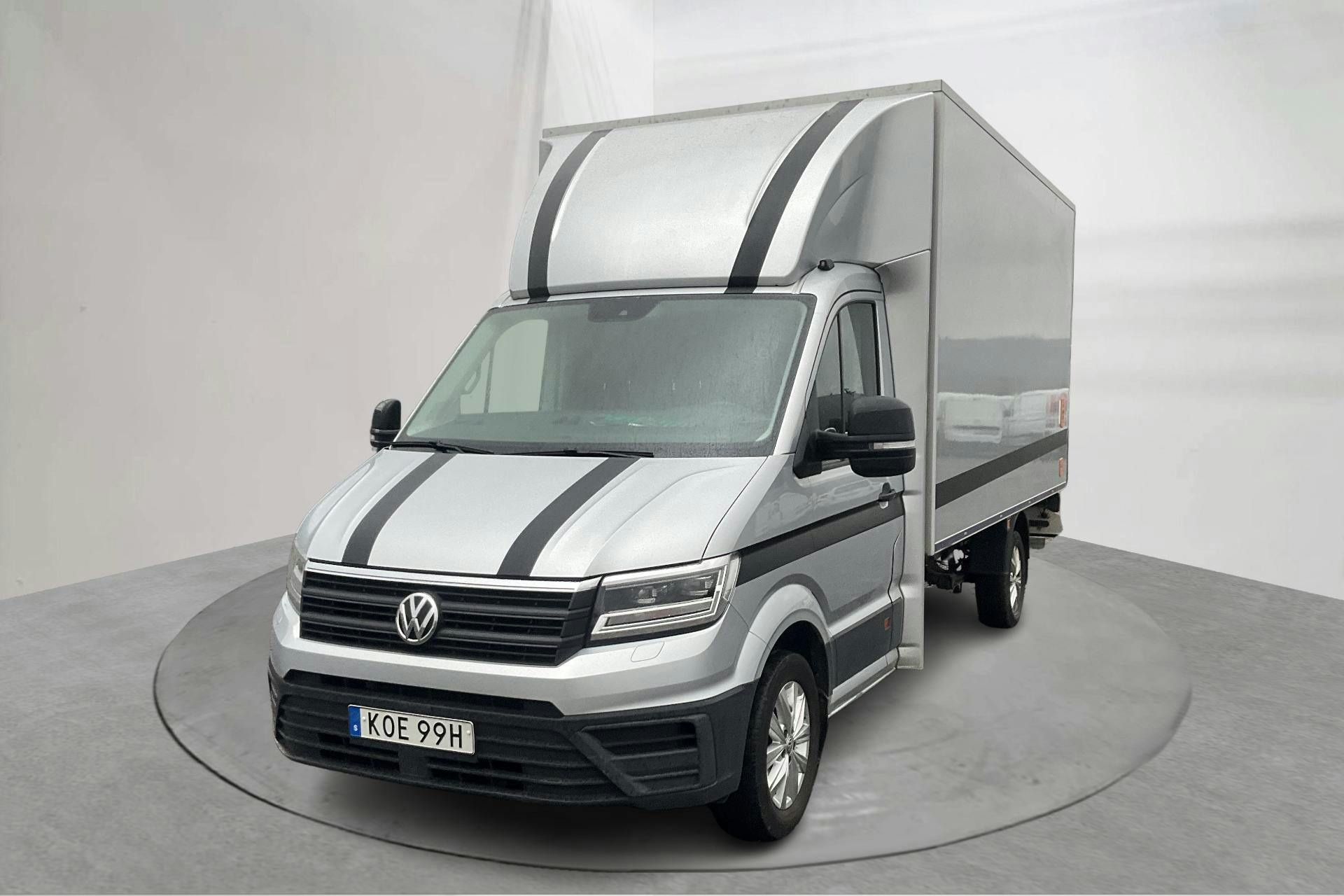 Presentation photo 1 of 12: VW Crafter 35 2.0 TDI Volymskåp (177hk) - 80 270 km - Automatic - silver - 2019