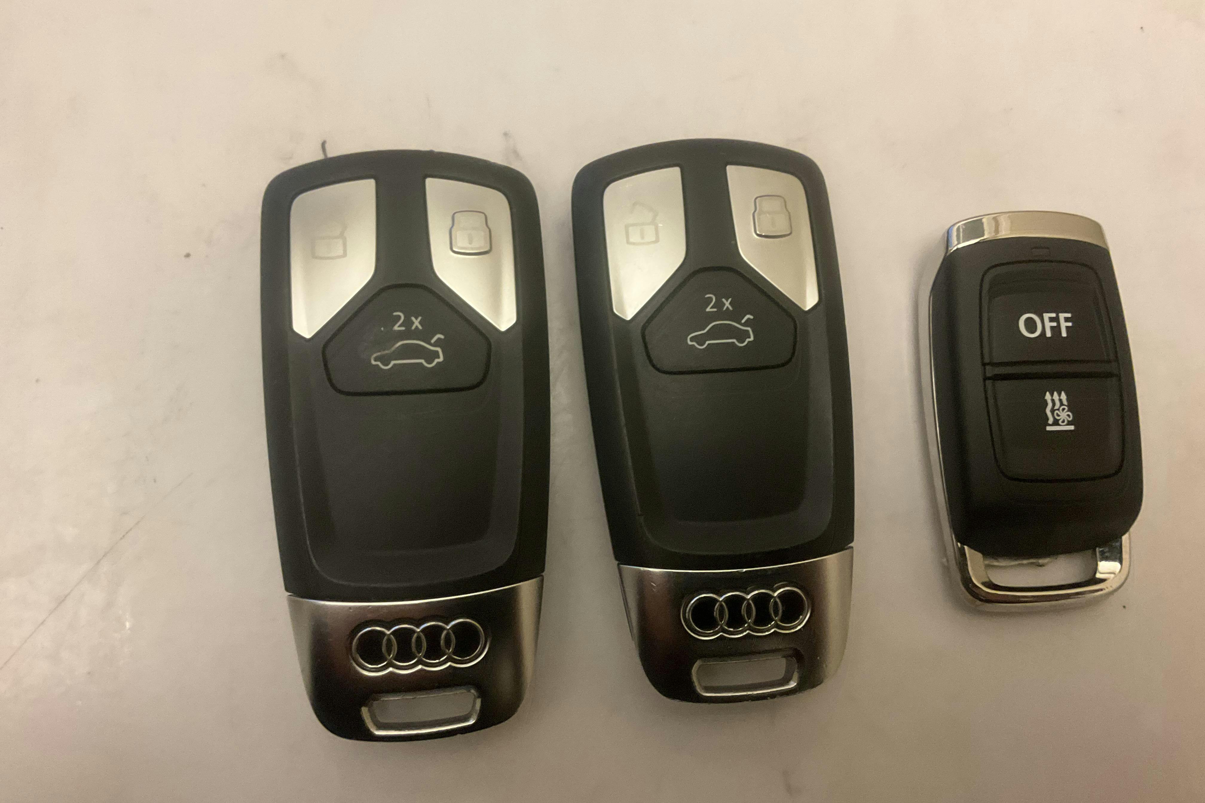 Presentation photo 15 of 15: Audi A4 Avant 40 TFSI quattro (204hk) - 142 520 km - Automatic - black - 2023