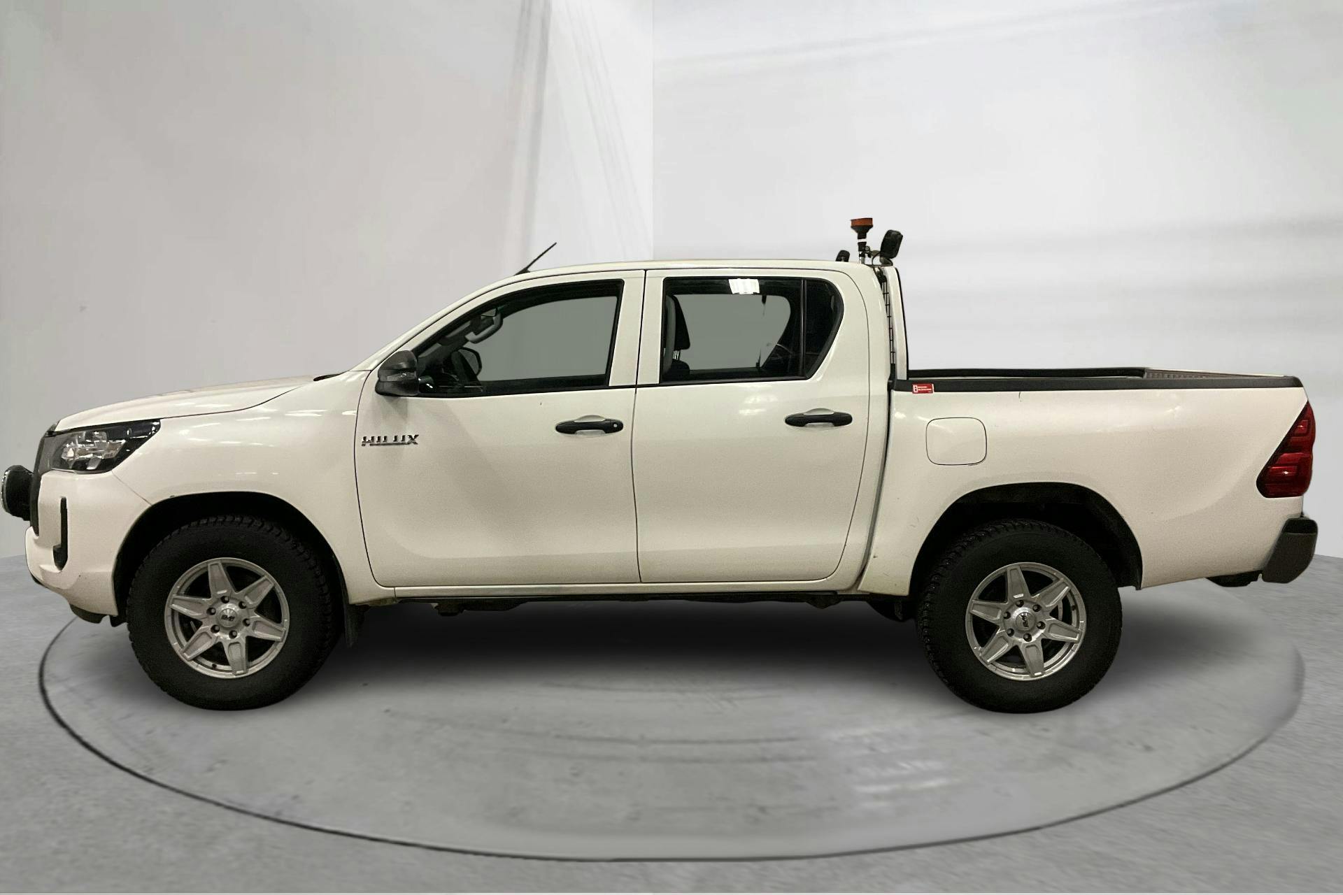 Presentation photo 2 of 14: Toyota Hilux 2.4 D 4WD (150hk) - 107 750 km - Manual - white - 2021