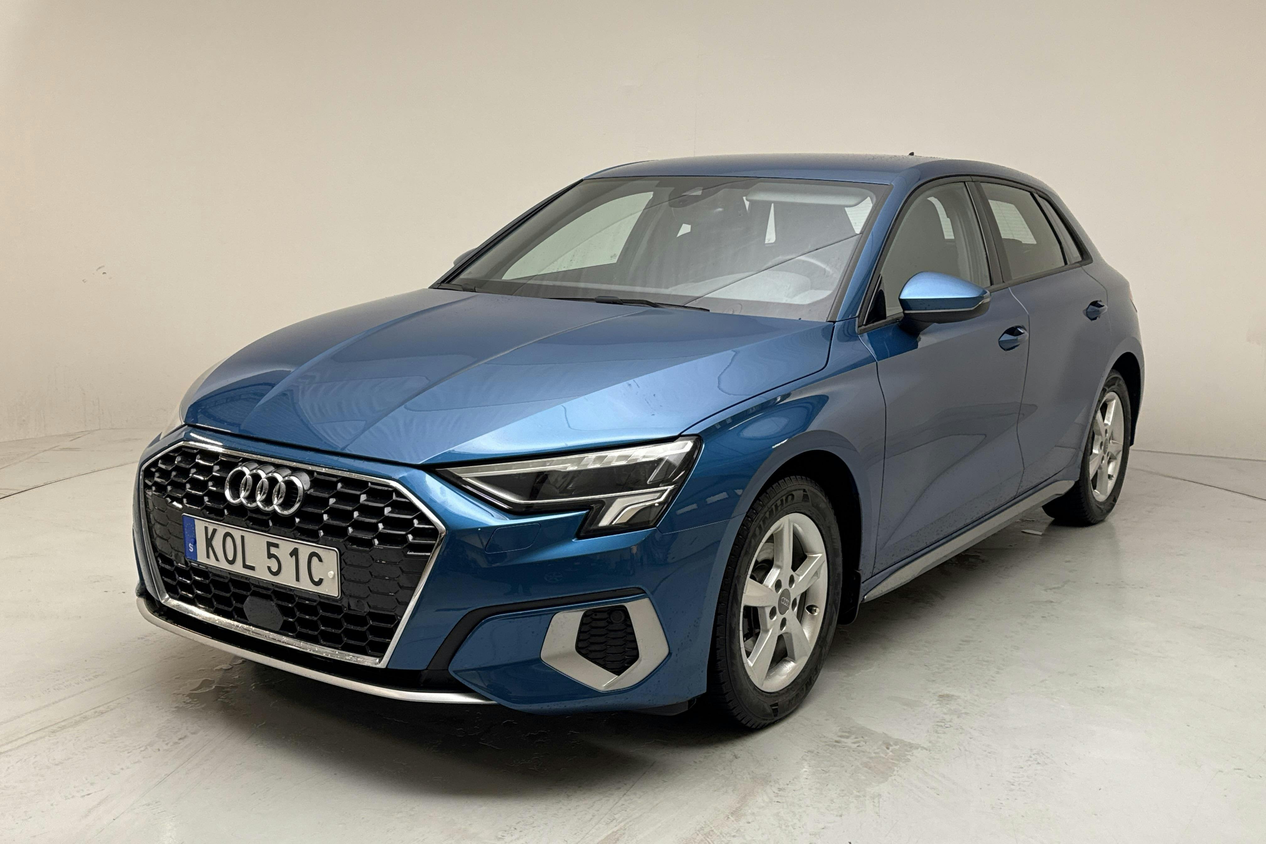 Presentation photo 1 of 13: Audi A3 Sportback 35 TFSI (150hk) - 31 480 km - Automatic - blue - 2021