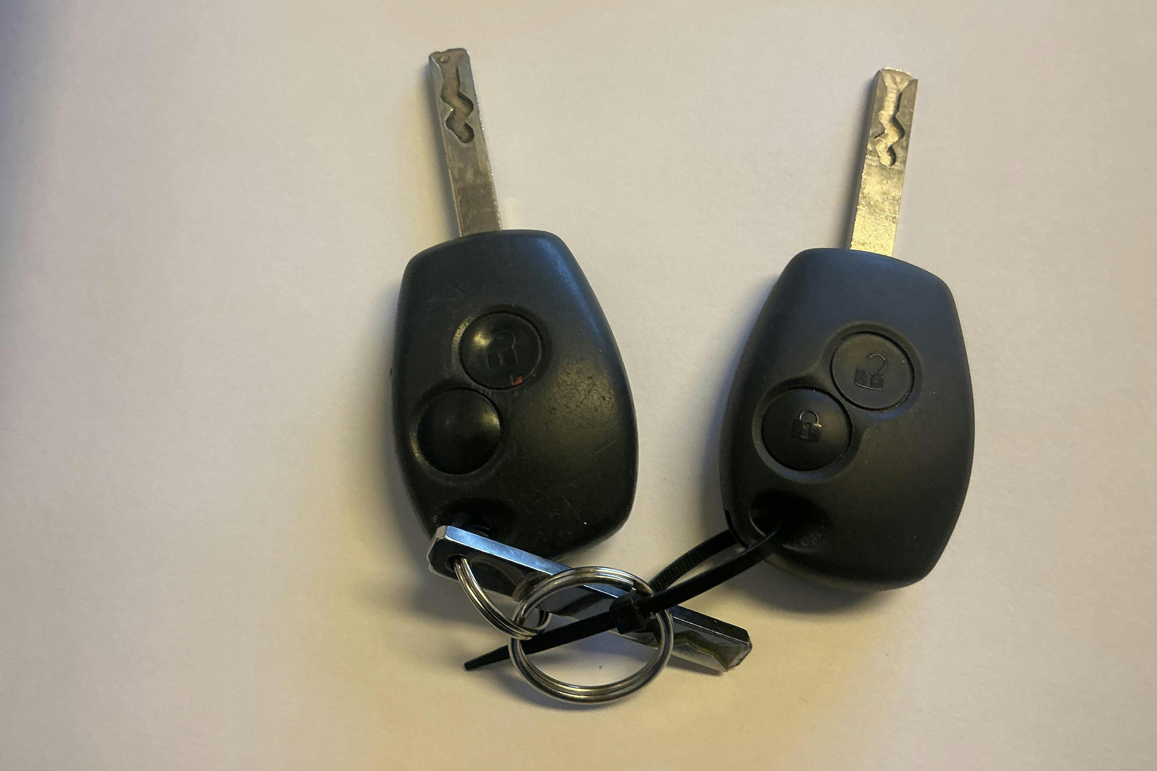 Presentation photo 16 of 16: Renault Master 2.3 dCi FAP 2WD (145hk) - 177 470 km - Manual - white - 2018