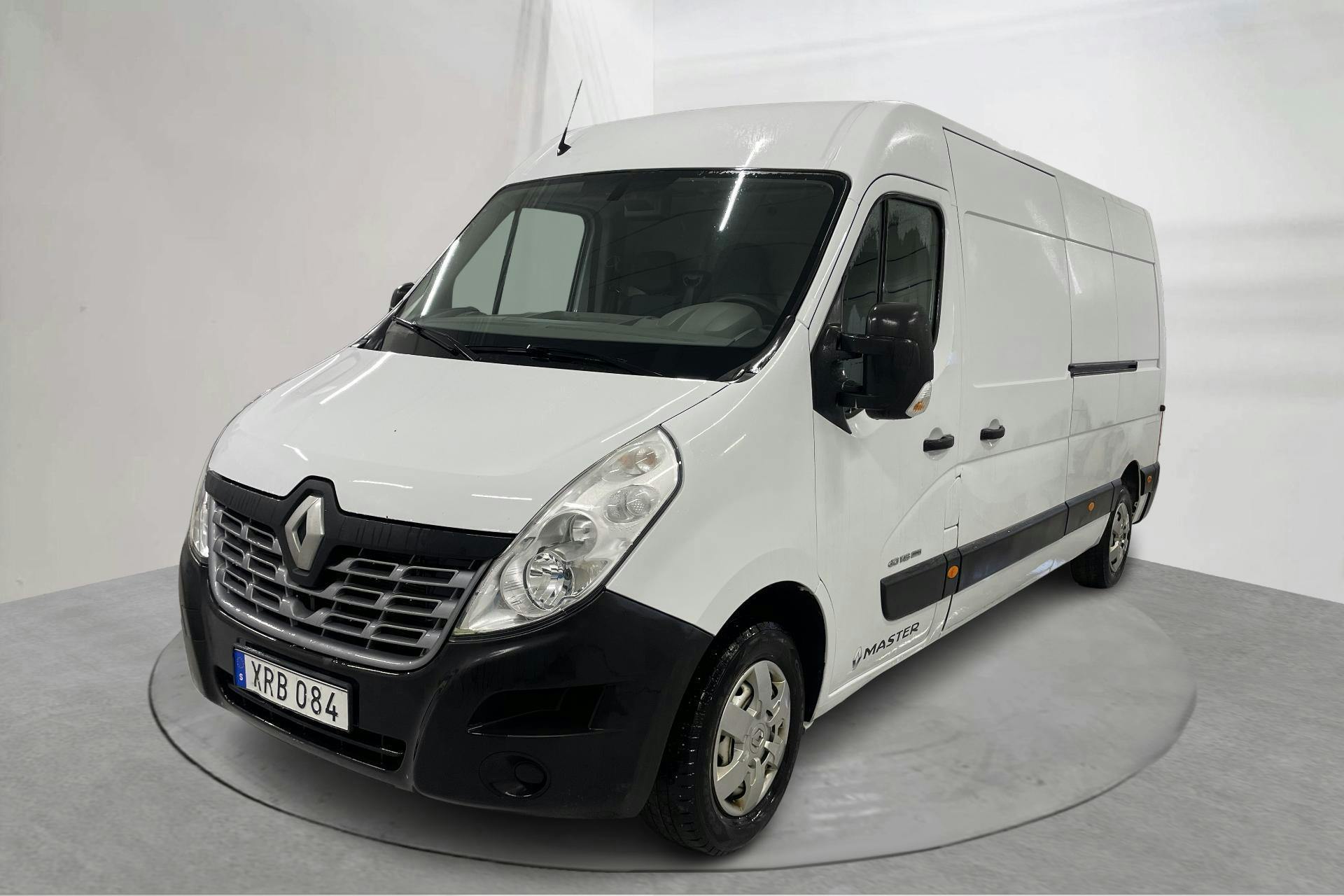 Presentation photo 1 of 16: Renault Master 2.3 dCi FAP 2WD (145hk) - 177 470 km - Manual - white - 2018