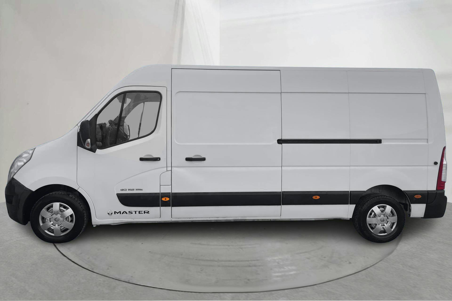 Presentation photo 2 of 16: Renault Master 2.3 dCi FAP 2WD (145hk) - 177 470 km - Manual - white - 2018