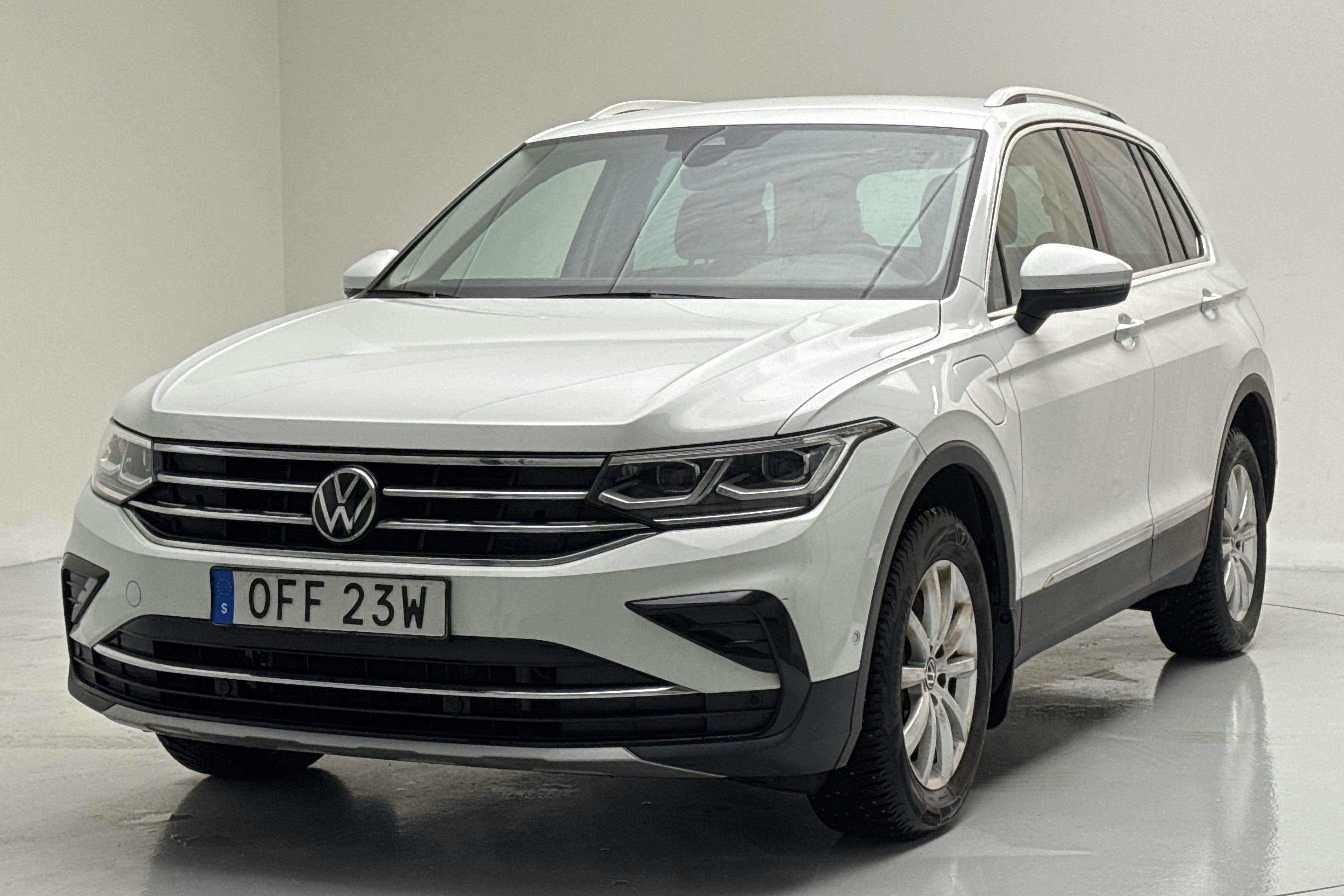 Presentation photo 1 of 17: VW Tiguan 1.4 TSI eHybrid (245hk) - 66 500 km - Automatic - white - 2024