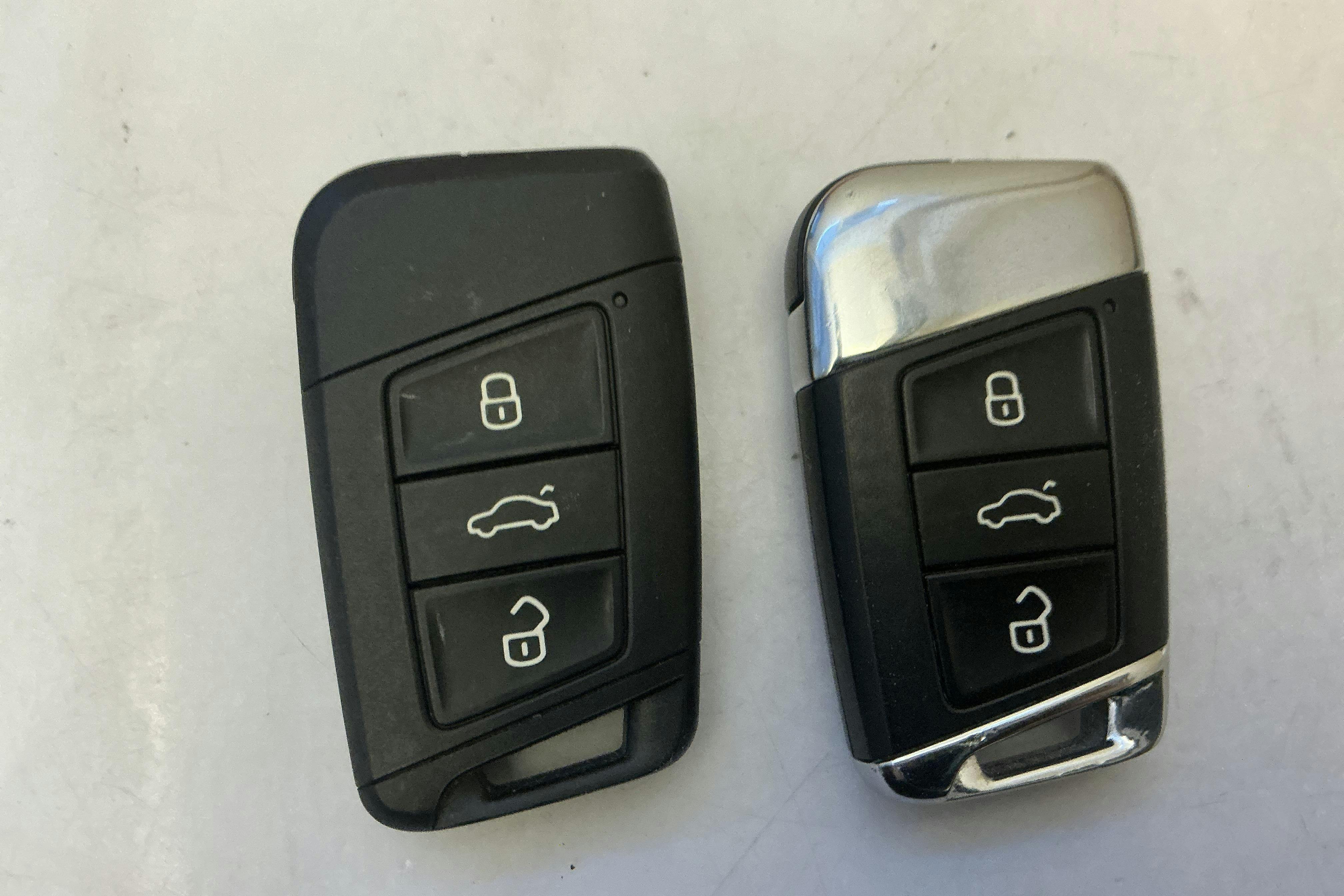 Presentation photo 18 of 18: Skoda Superb 1.4 TSI PHEV Kombi (218hk) - 89 160 km - Automatic - white - 2021