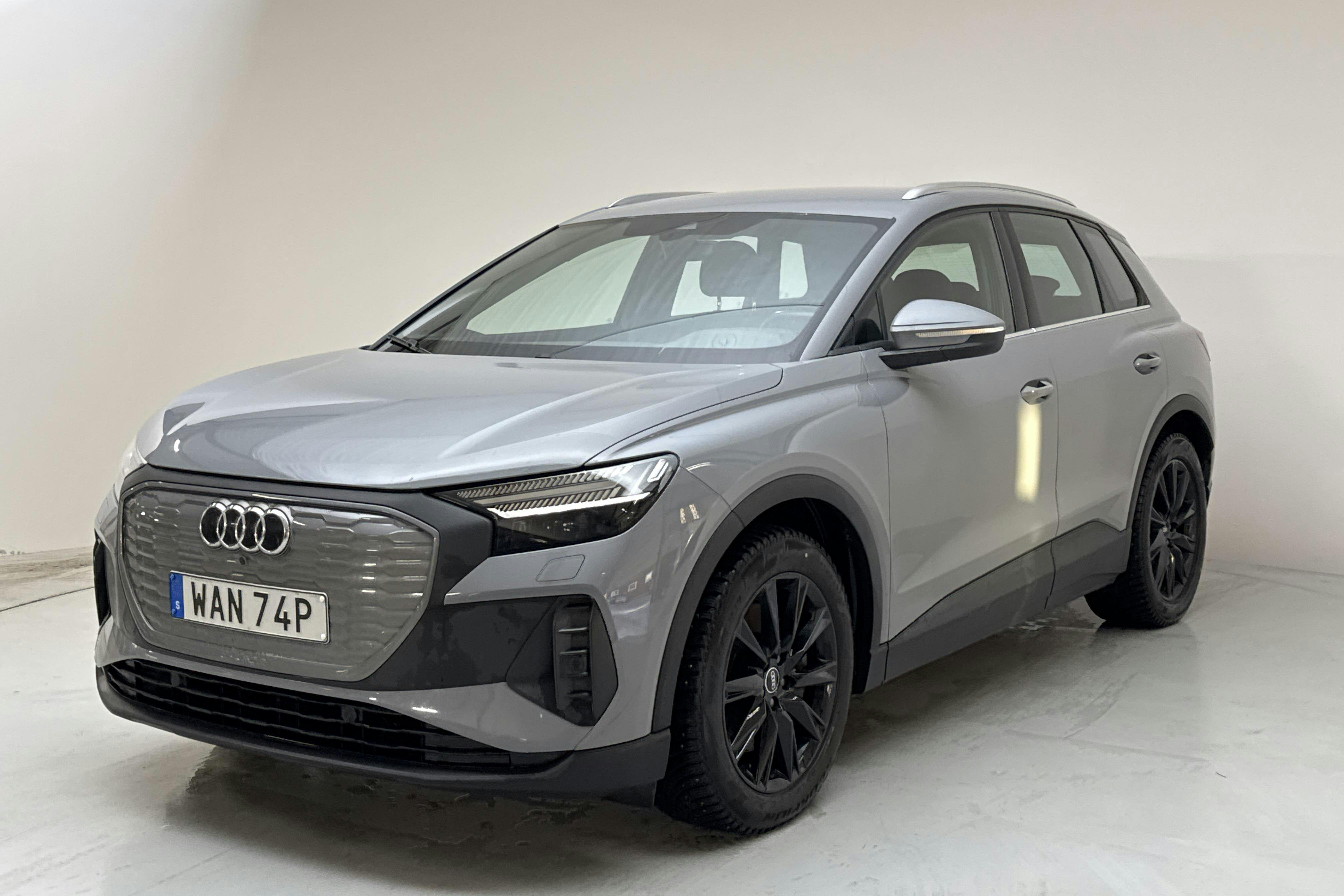 Esitlusfoto 1 aadressil 19: Audi Q4 45 e-tron quattro 77kWh (265hk) - 139 870 km - Automaatne - hall - 2023