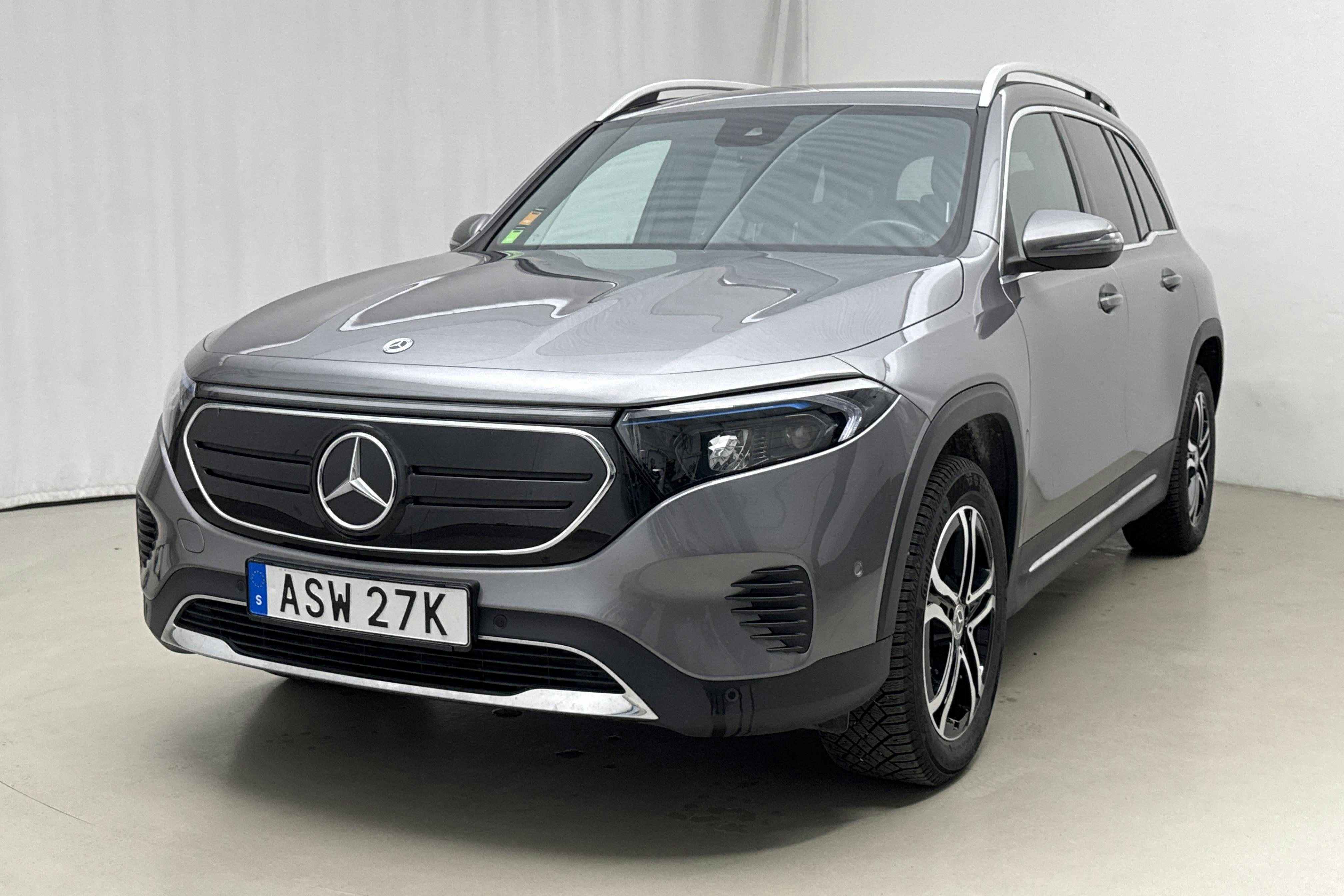 Presentation photo 1 of 21: Mercedes EQB 300 4MATIC X243 (228hk) - 57 590 km - Automatic - Dark Grey - 2023