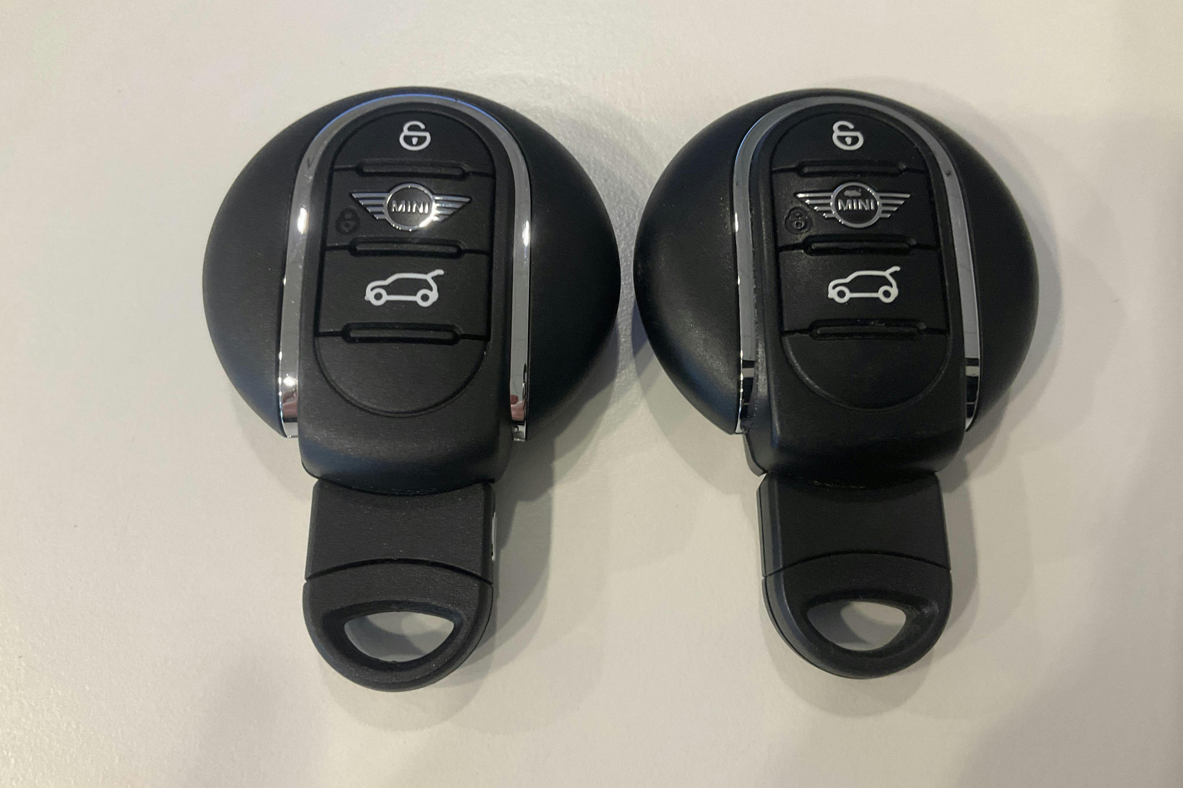 Presentation photo 15 of 15: MINI Cooper Hatch 5dr, F55 (136hk) - 126 480 km - Automatic - white - 2021