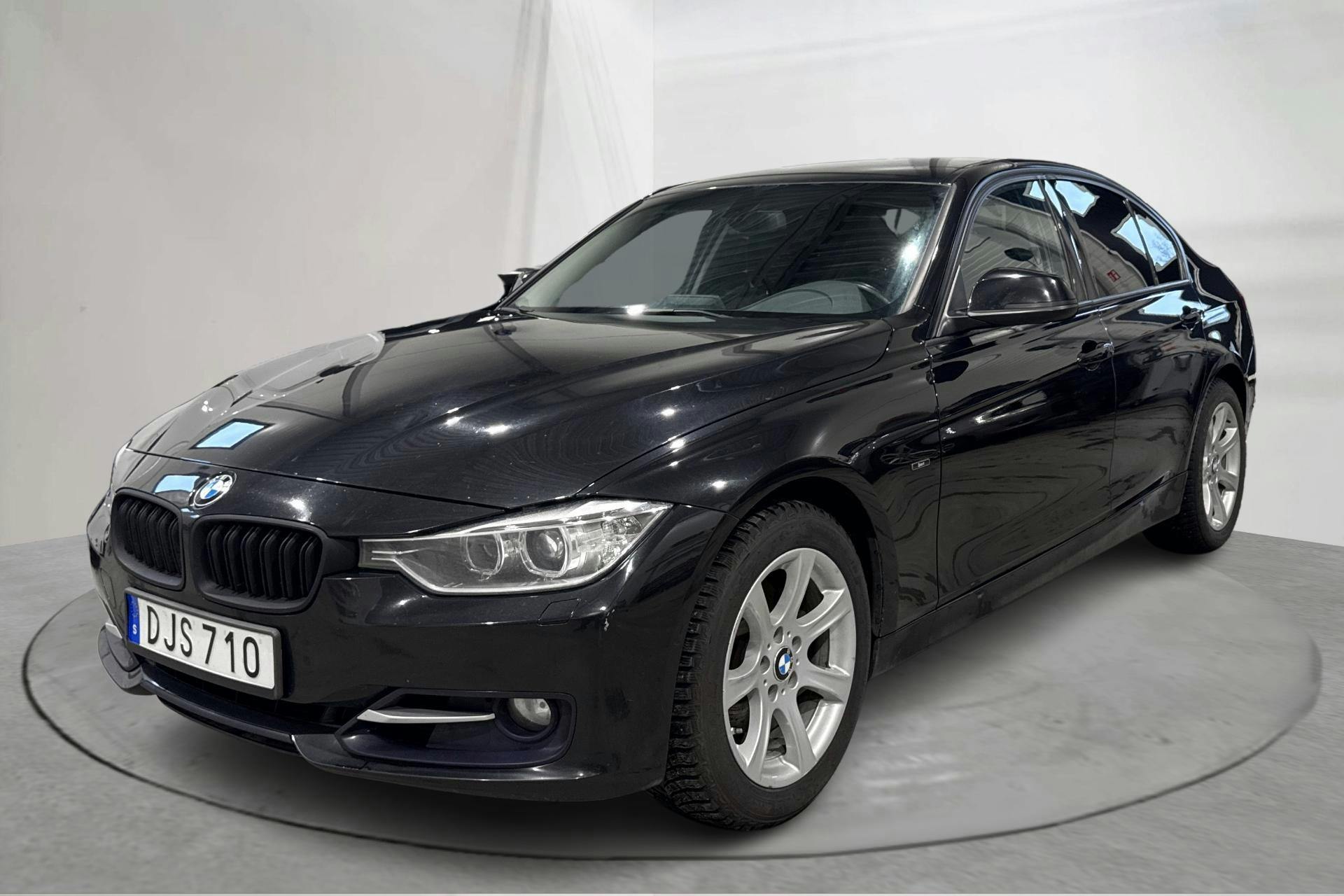Esittelykuva 1 osoitteesta 14: BMW 328i Sedan, F30 (245hk) - 173 770 km - Manuaalinen - musta - 2013