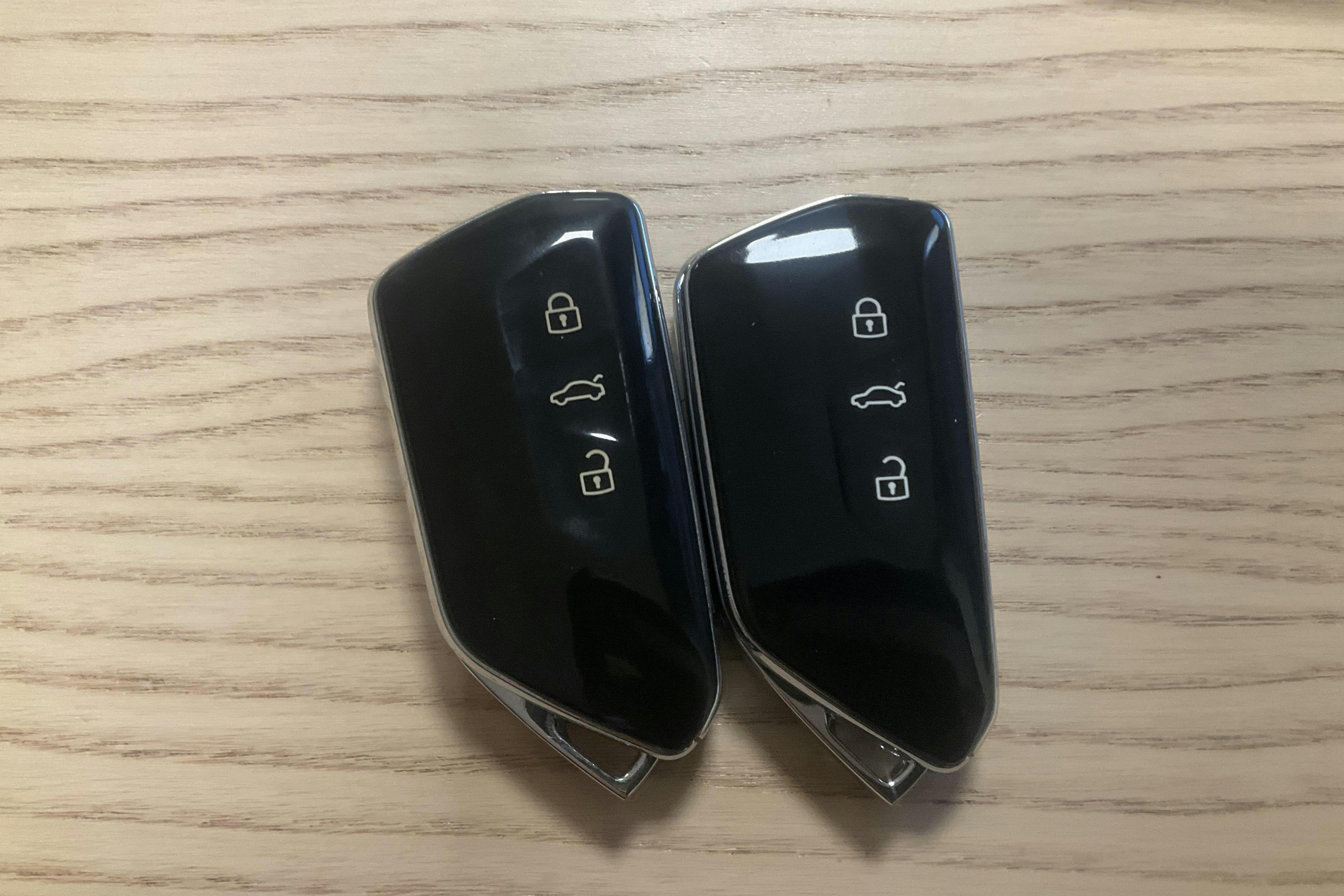 Presentation photo 18 of 18: VW ID.4 GTX 77kWh AWD (299hk) - 113 030 km - Automatic - silver - 2022