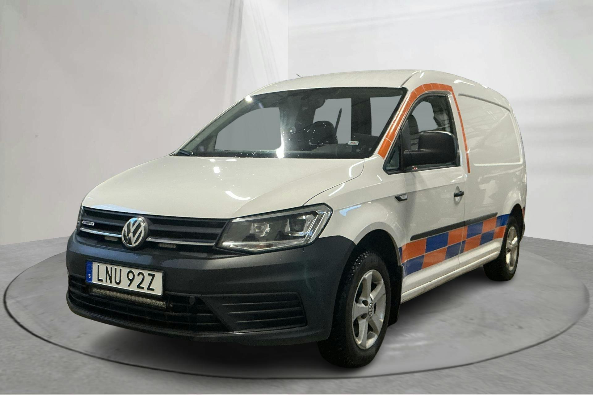 Presentation photo 1 of 16: VW Caddy 1.4 TGI Maxi Skåp (110hk) - 100 630 km - Automatic - white - 2019