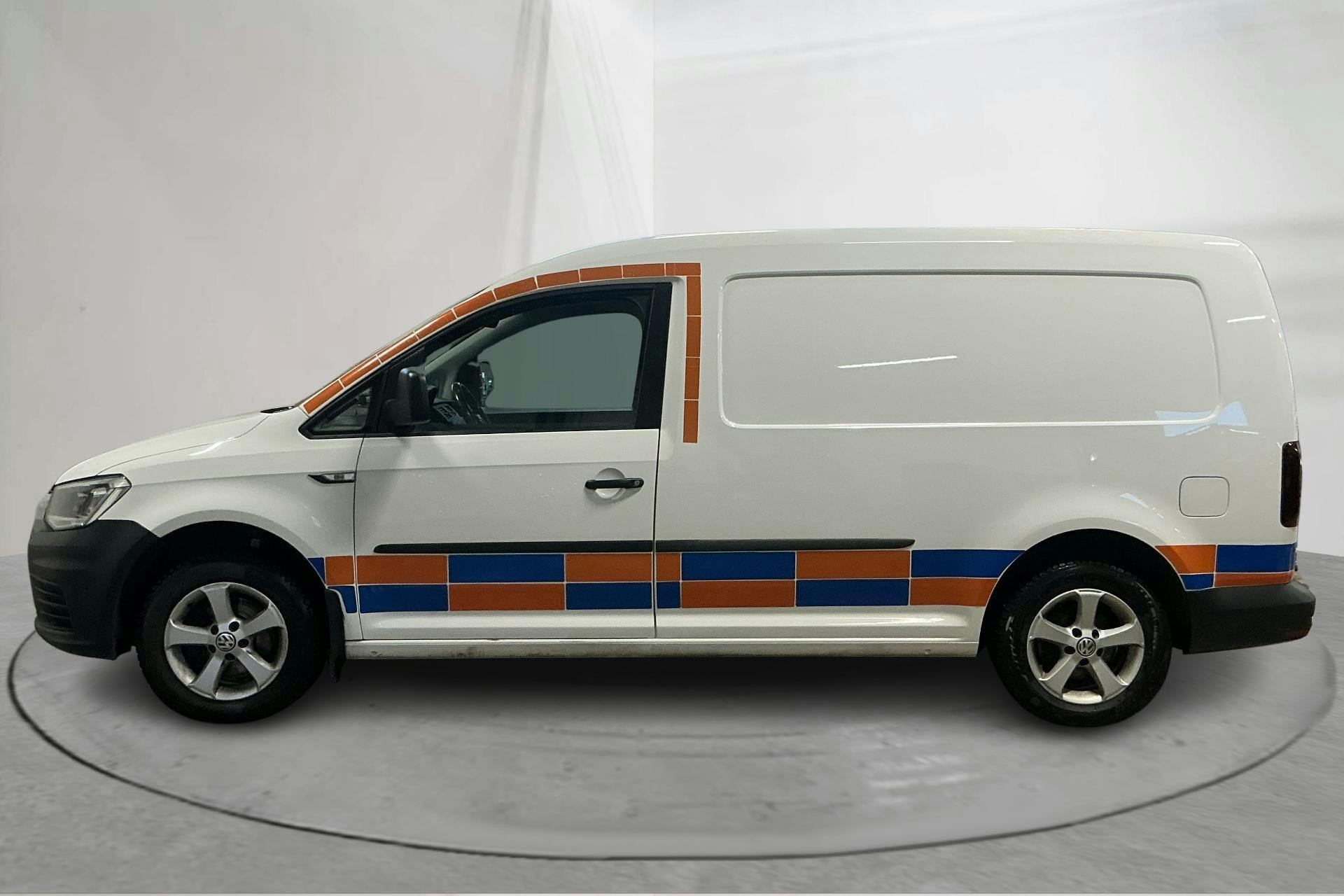 Presentation photo 2 of 16: VW Caddy 1.4 TGI Maxi Skåp (110hk) - 100 630 km - Automatic - white - 2019