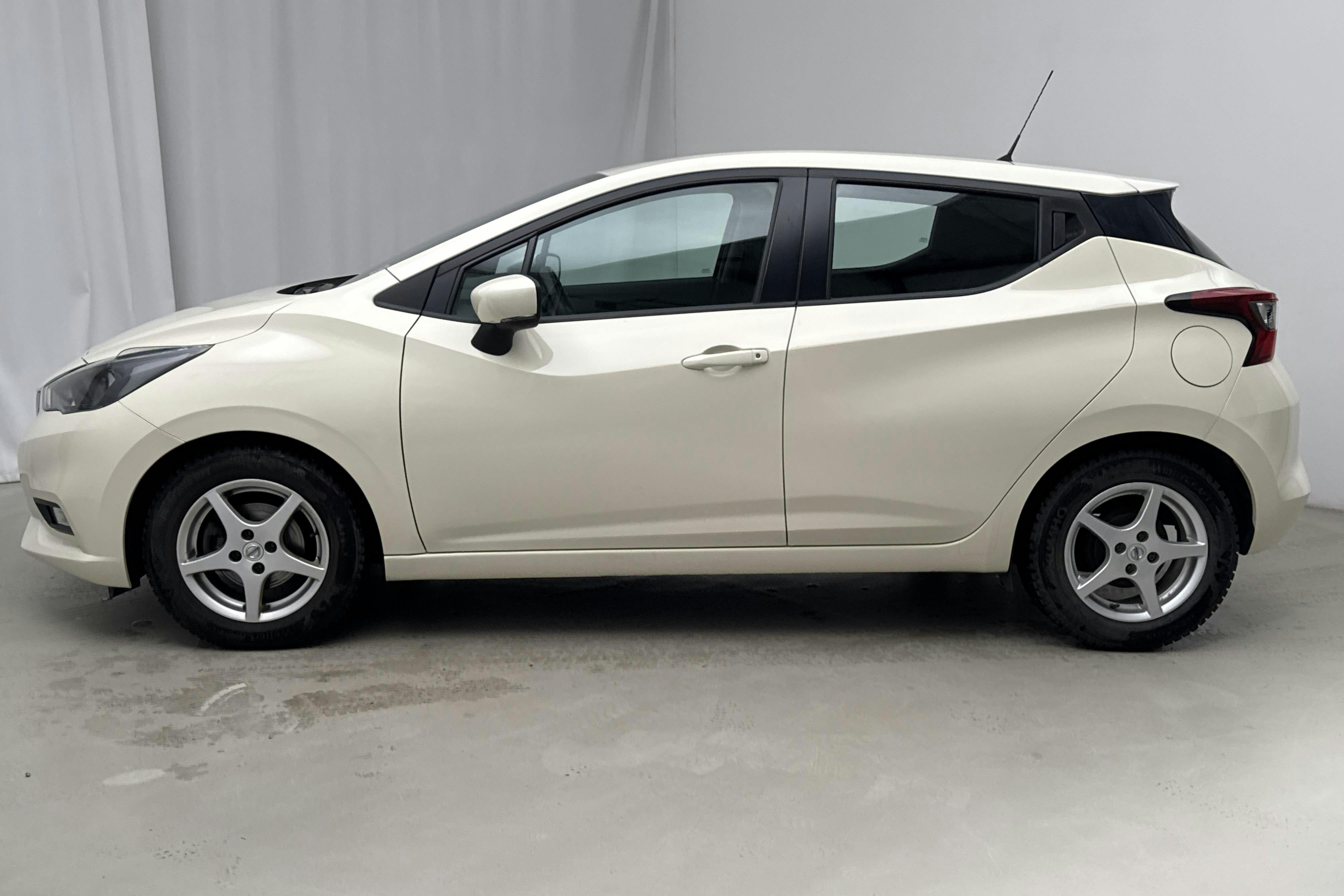 Presentation photo 2 of 13: Nissan Micra IG-T 5dr (92hk) - 23 970 km - Manual - Light Brown - 2022