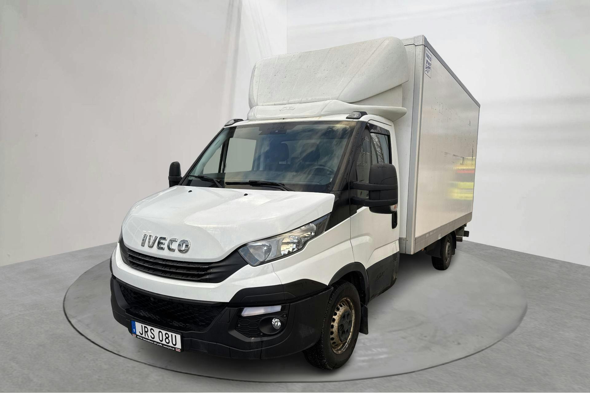 Presentation photo 1 of 13: Iveco Daily 35 2.3 (156hk) - 154 410 km - Automatic - white - 2019