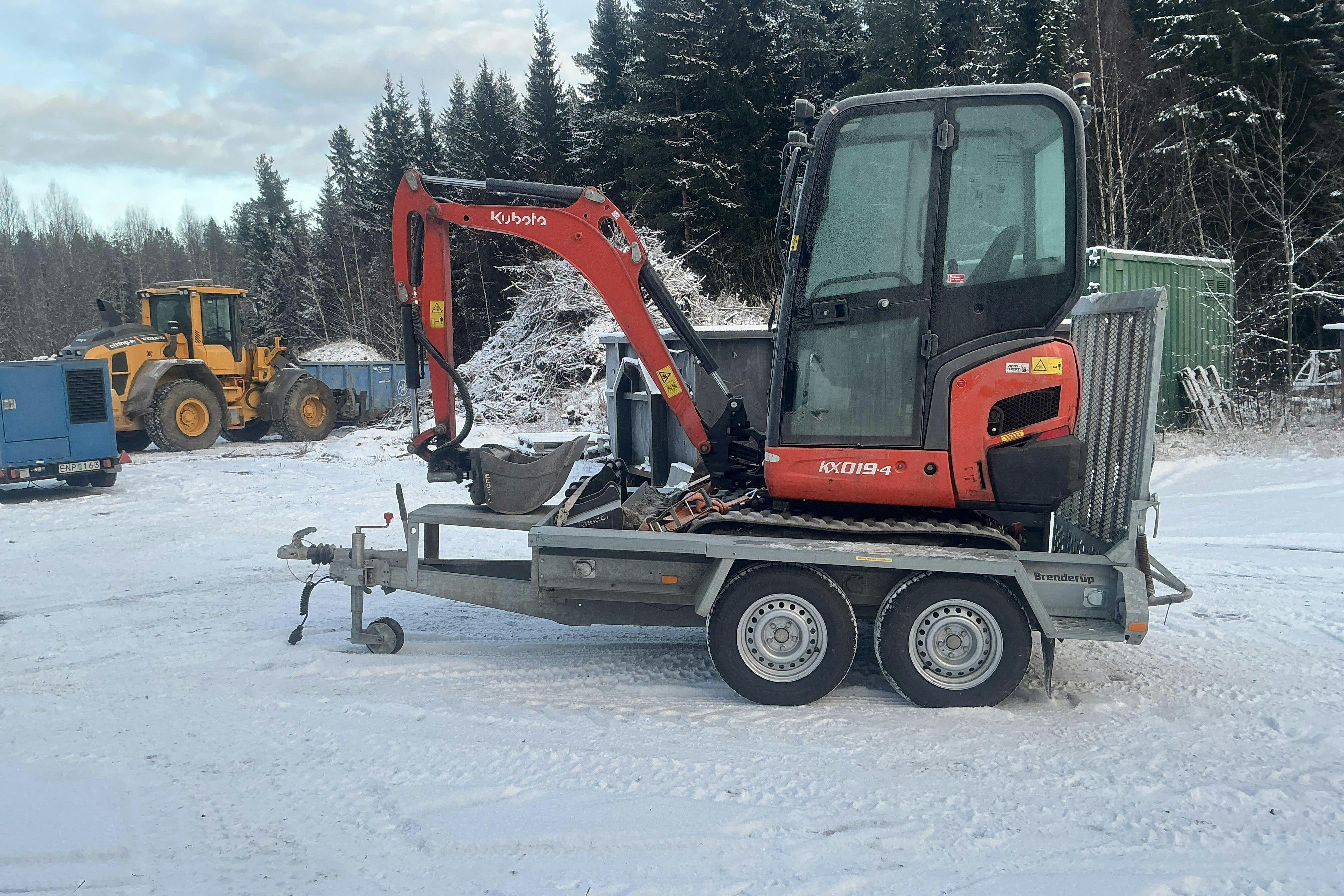 Esittelykuva 2 osoitteesta 36: BRENDERUP Kubota KX019-4 Minigrävare på maskintrailer -  - 2019
