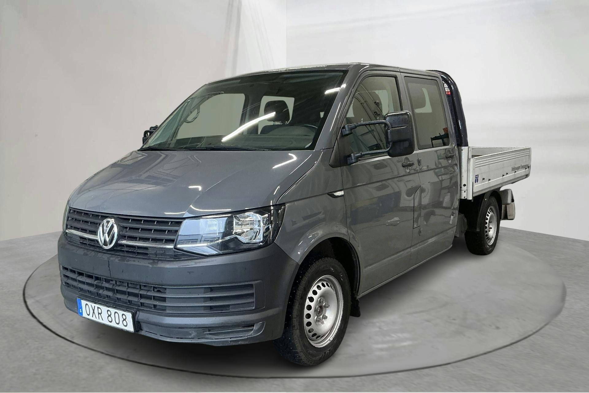 Presentation photo 1 of 12: VW Transporter T6 2.0 TDI BMT (102hk) - 145 660 km - Manual - gray - 2017