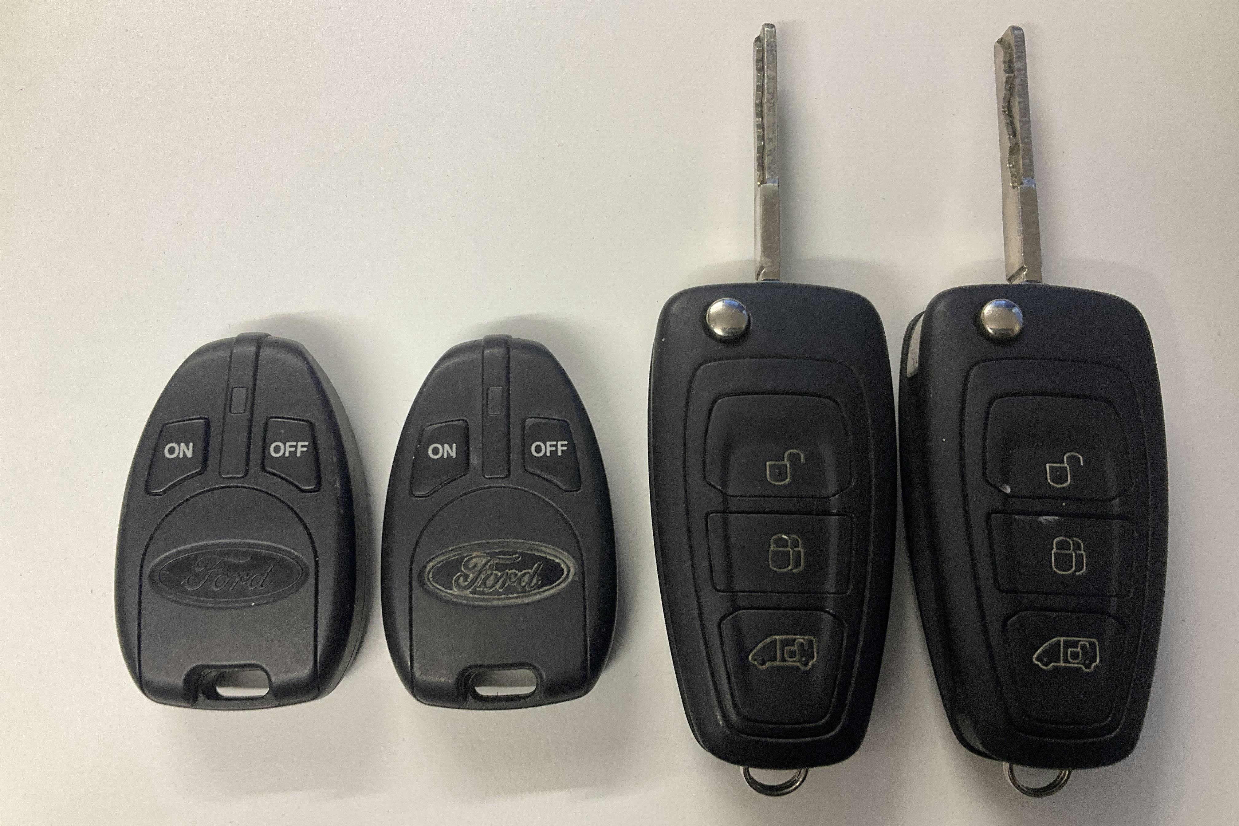 Presentationsfoto 20 av 20: Ford Transit Custom 300 MHEV (130hk) - 10 519 mil - Manuell - vit - 2021