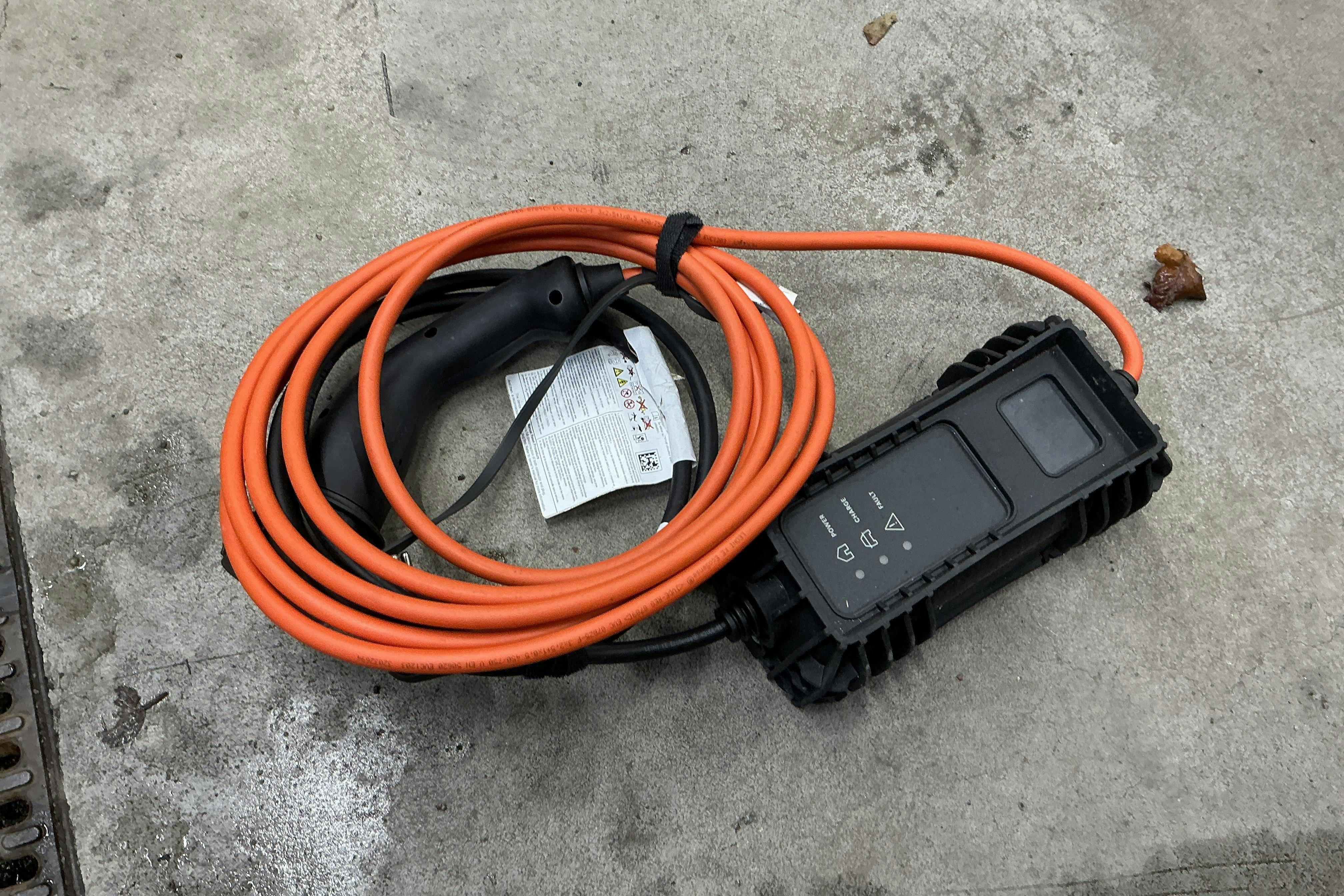 Presentationsfoto 17 av 17: Peugeot 3008 1.6 Plug-in Hybrid 4 (300hk) - 6 656 mil - Automat - vit - 2020