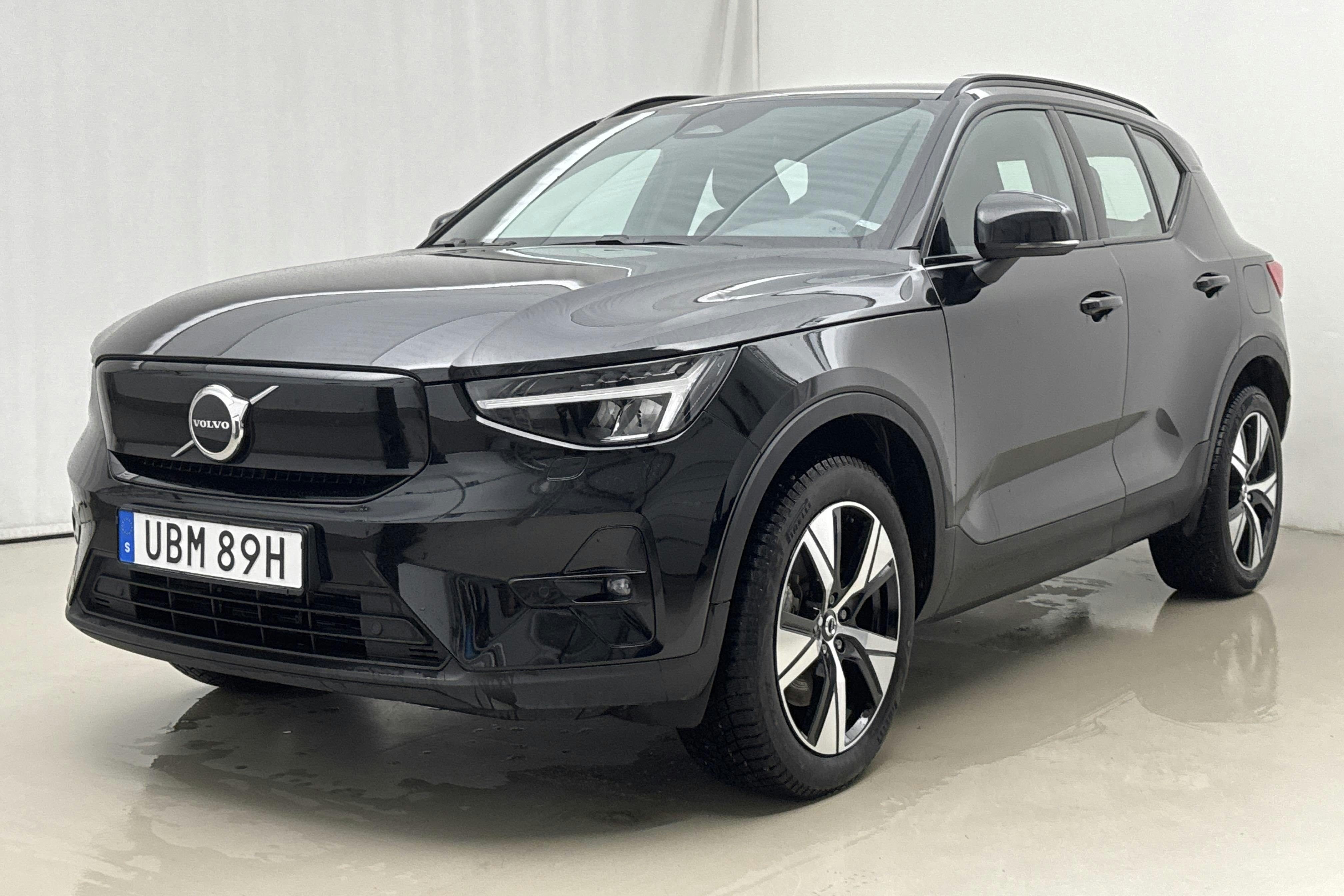Presentation photo 1 of 22: Volvo XC40 Recharge Single Motor (231hk) - 45 560 km - Automatic - black - 2023