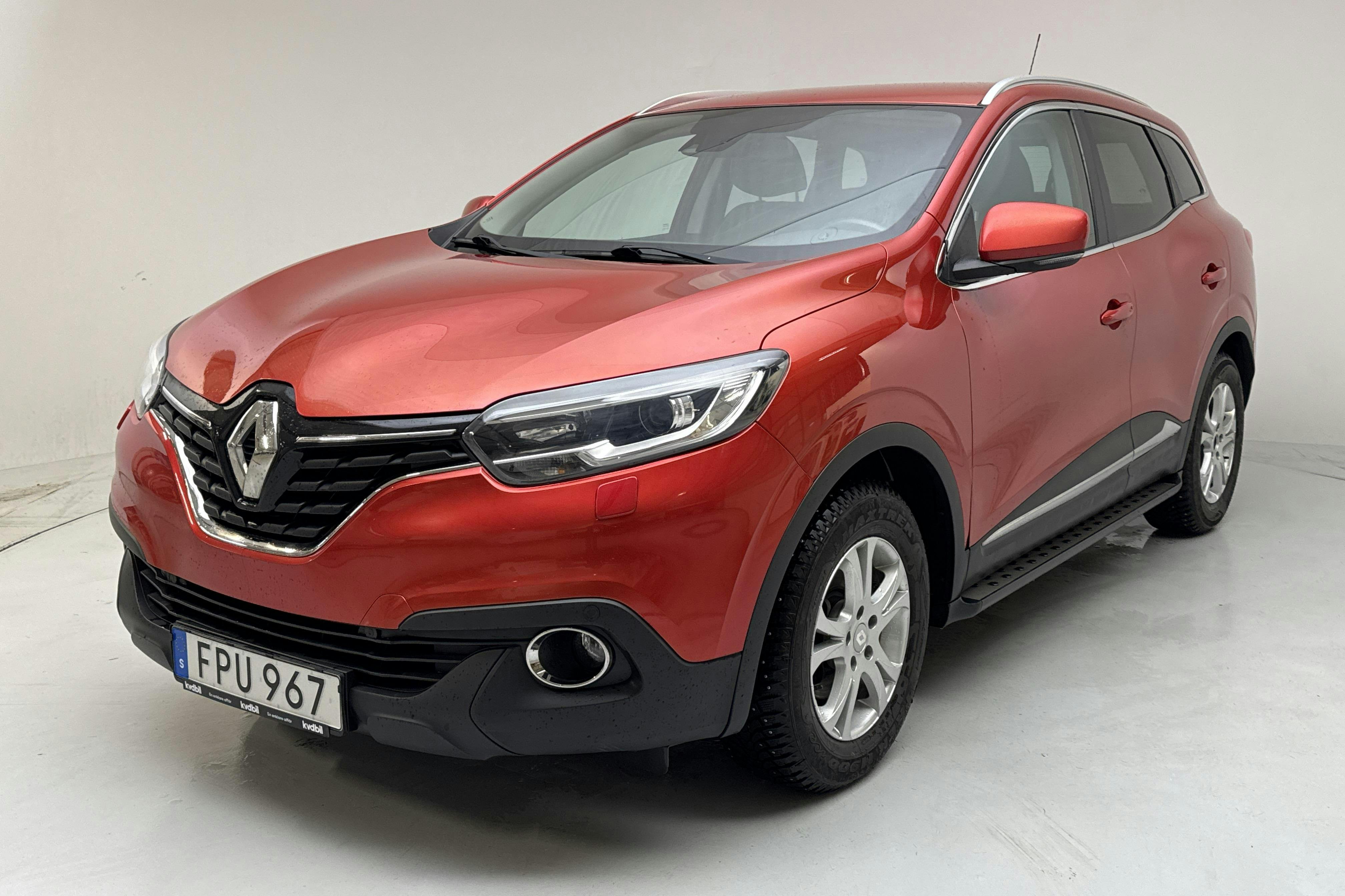 Presentationsfoto 1 av 12: Renault Kadjar 1.6 dCi (130hk) - 13 004 mil - Manuell - röd - 2016
