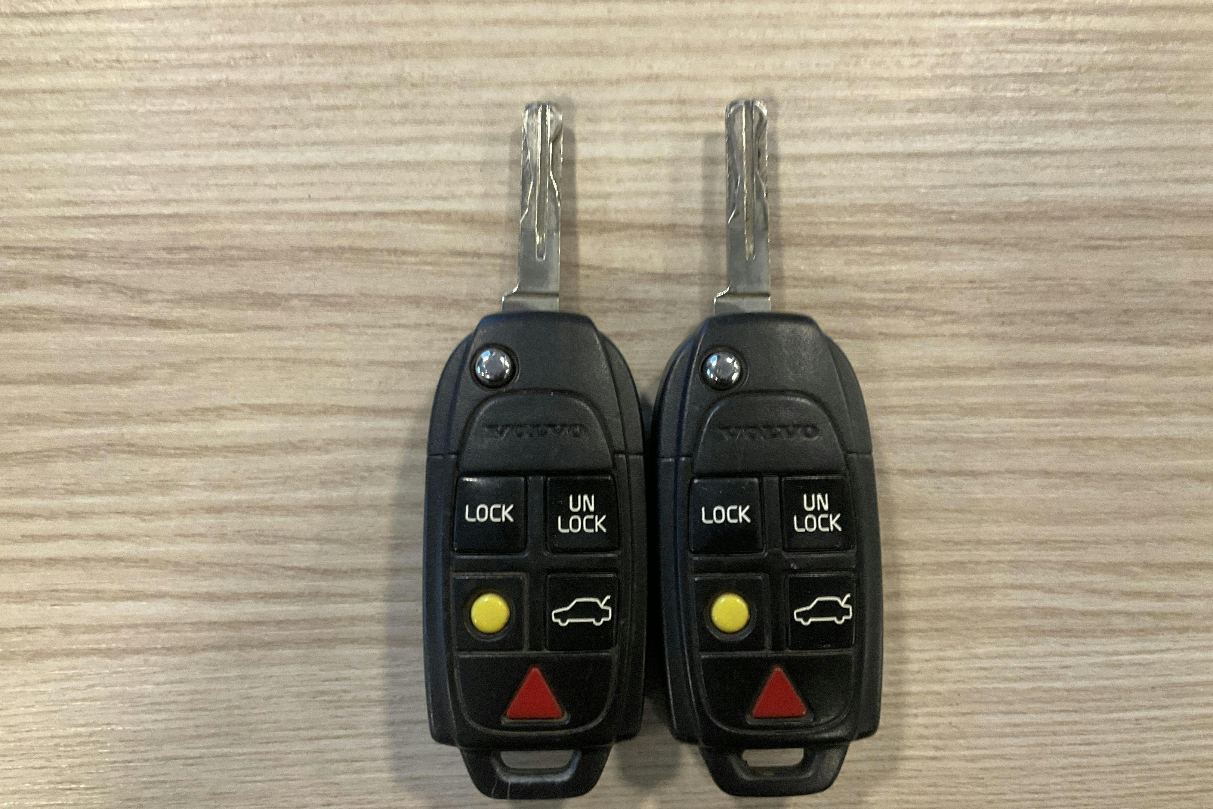 Presentation photo 12 of 12: Volvo V70 2.4 (170hk) - 236 830 km - Manual - Light Grey - 2006