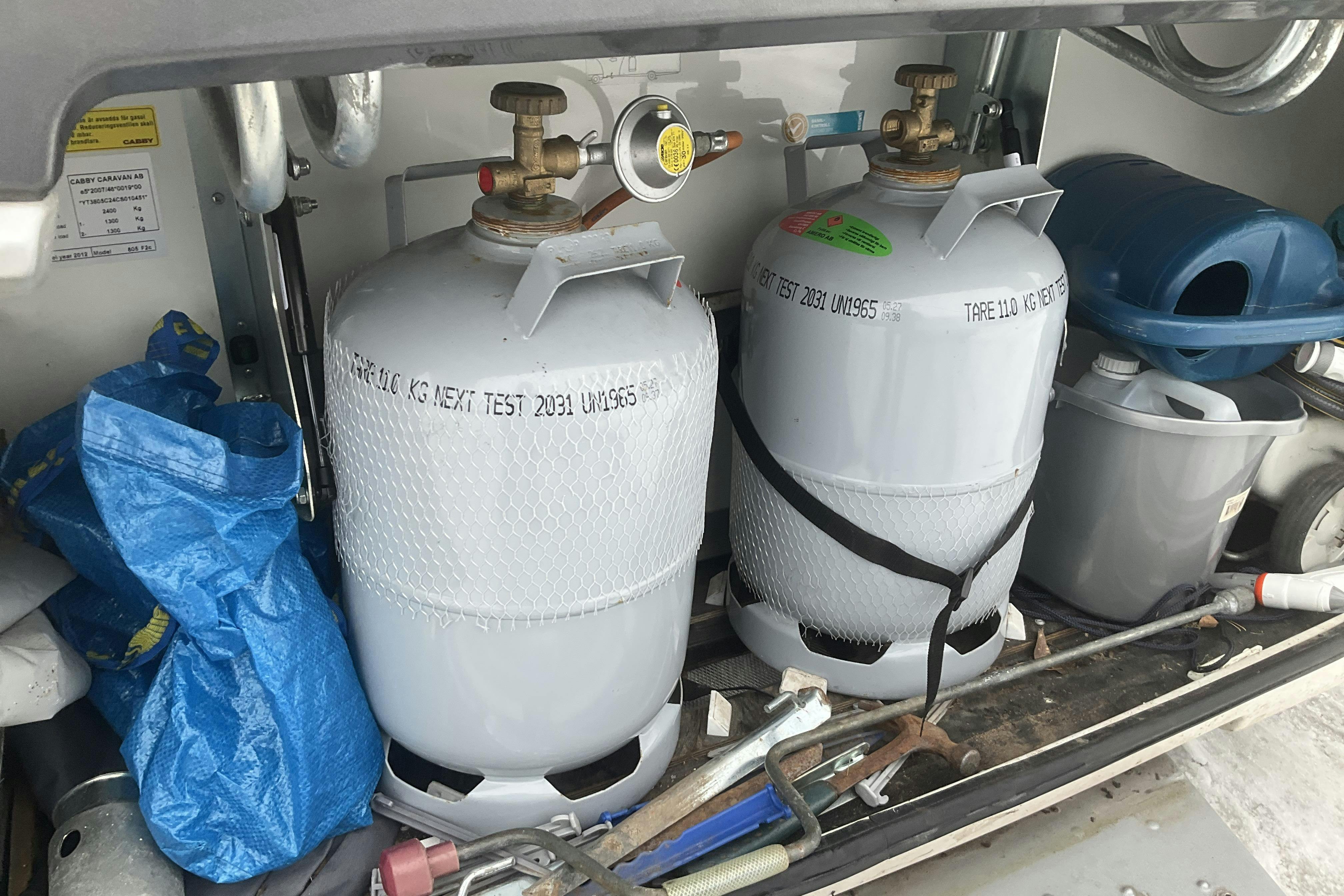 Presentationsfoto 28 av 28: CABBY CAiENNA 800 Husvagn med AC - 0 km - vit - 2012