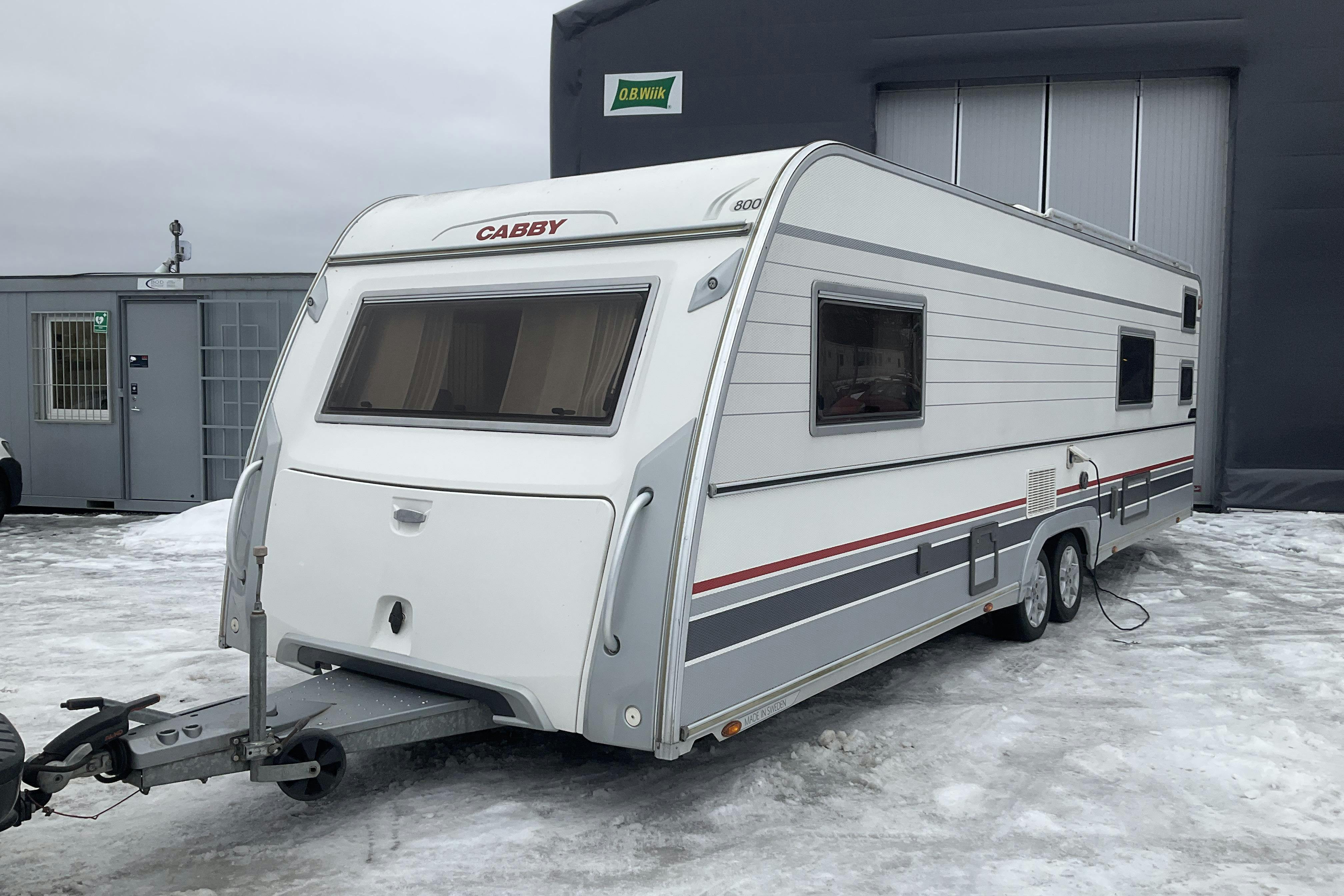 Presentationsfoto 1 av 28: CABBY CAiENNA 800 Husvagn med AC - 0 km - vit - 2012