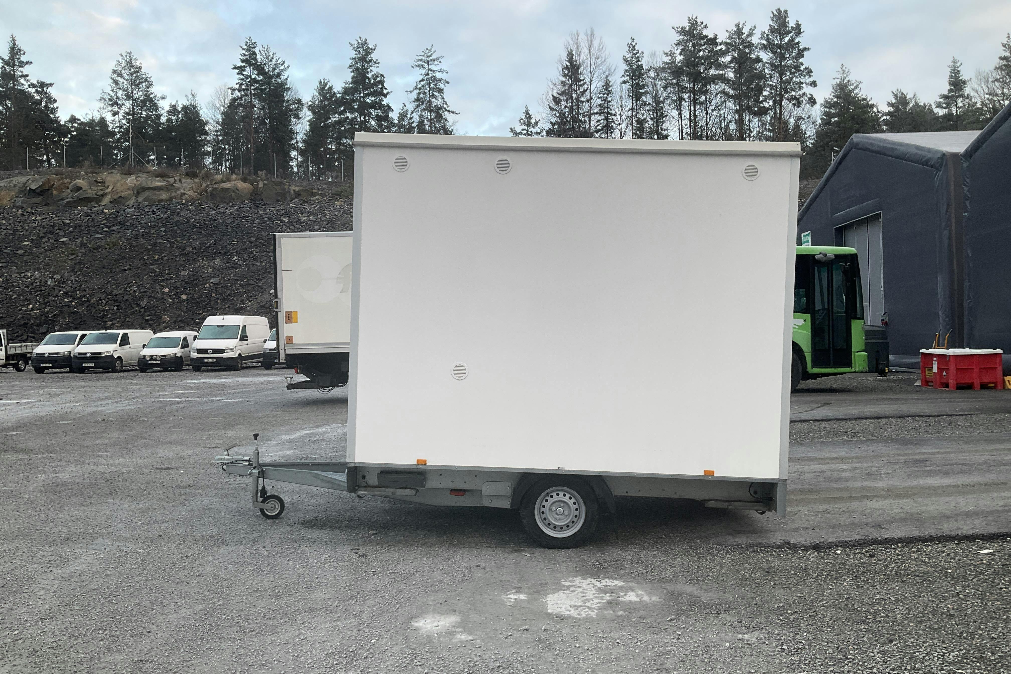 Esitlusfoto 2 aadressil 12: ALRO METAL SH30T 10750221-2 Manskapsvagn - 0 km - valge - 2022