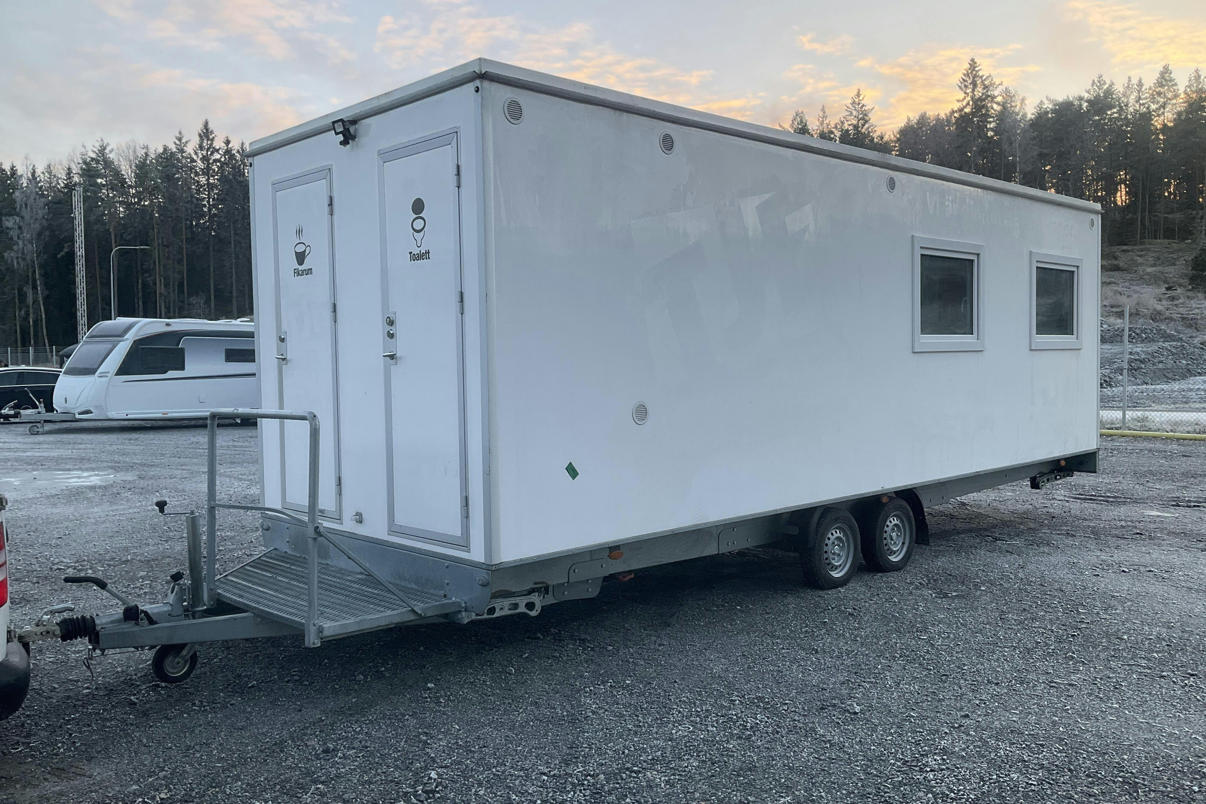 Esittelykuva 1 osoitteesta 17: ALRO METAL Manskapsvagn - 0 km - valkoinen - 2021