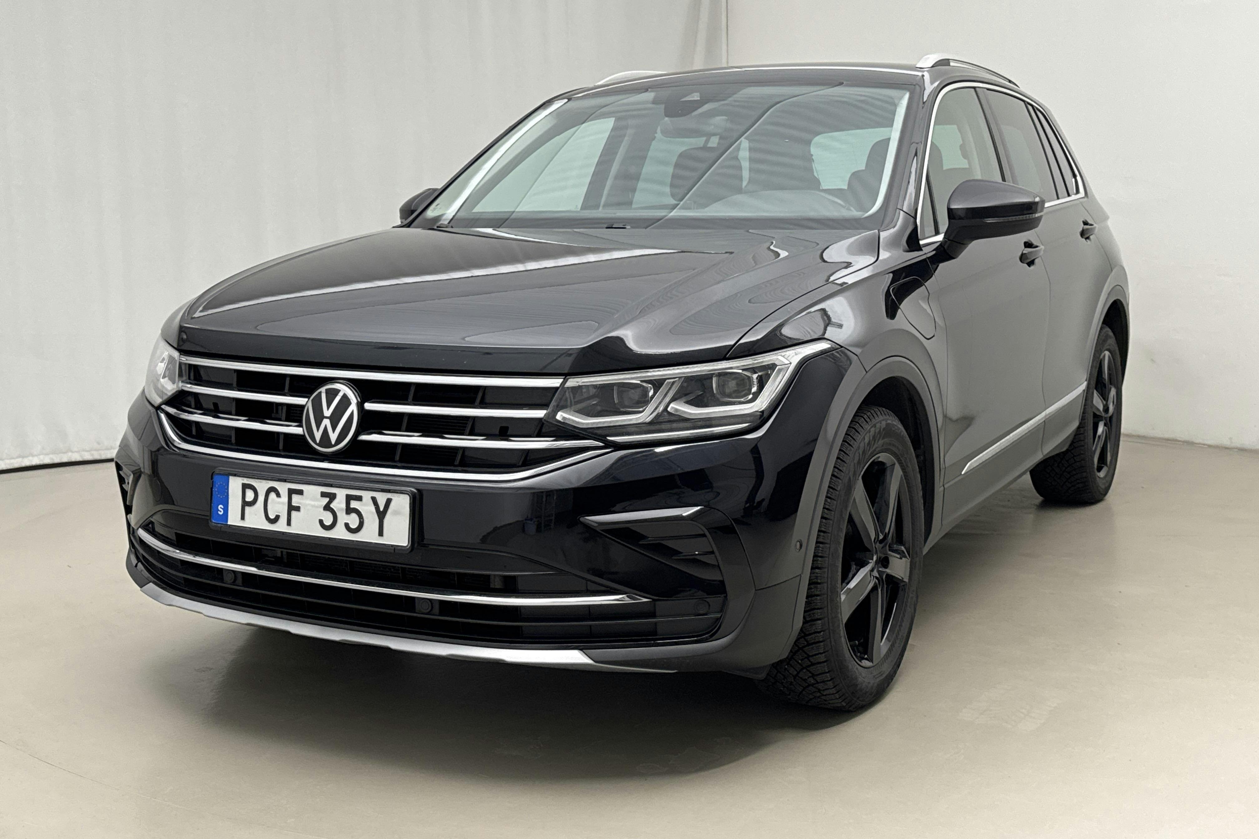 Presentation photo 1 of 20: VW Tiguan 1.4 TSI eHybrid (245hk) - 133 450 km - Automatic - black - 2022