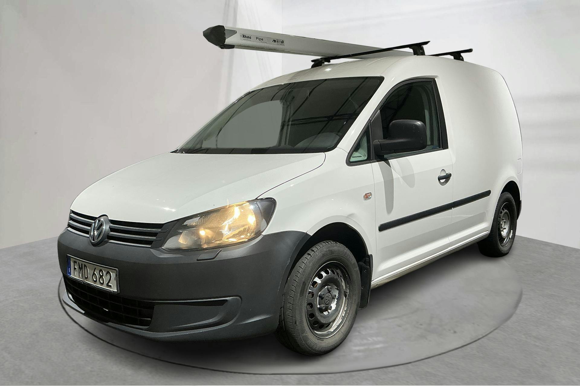 Presentation photo 1 of 13: VW Caddy 1.6 TDI Skåp (102hk) - 136 370 km - Automatic - white - 2015