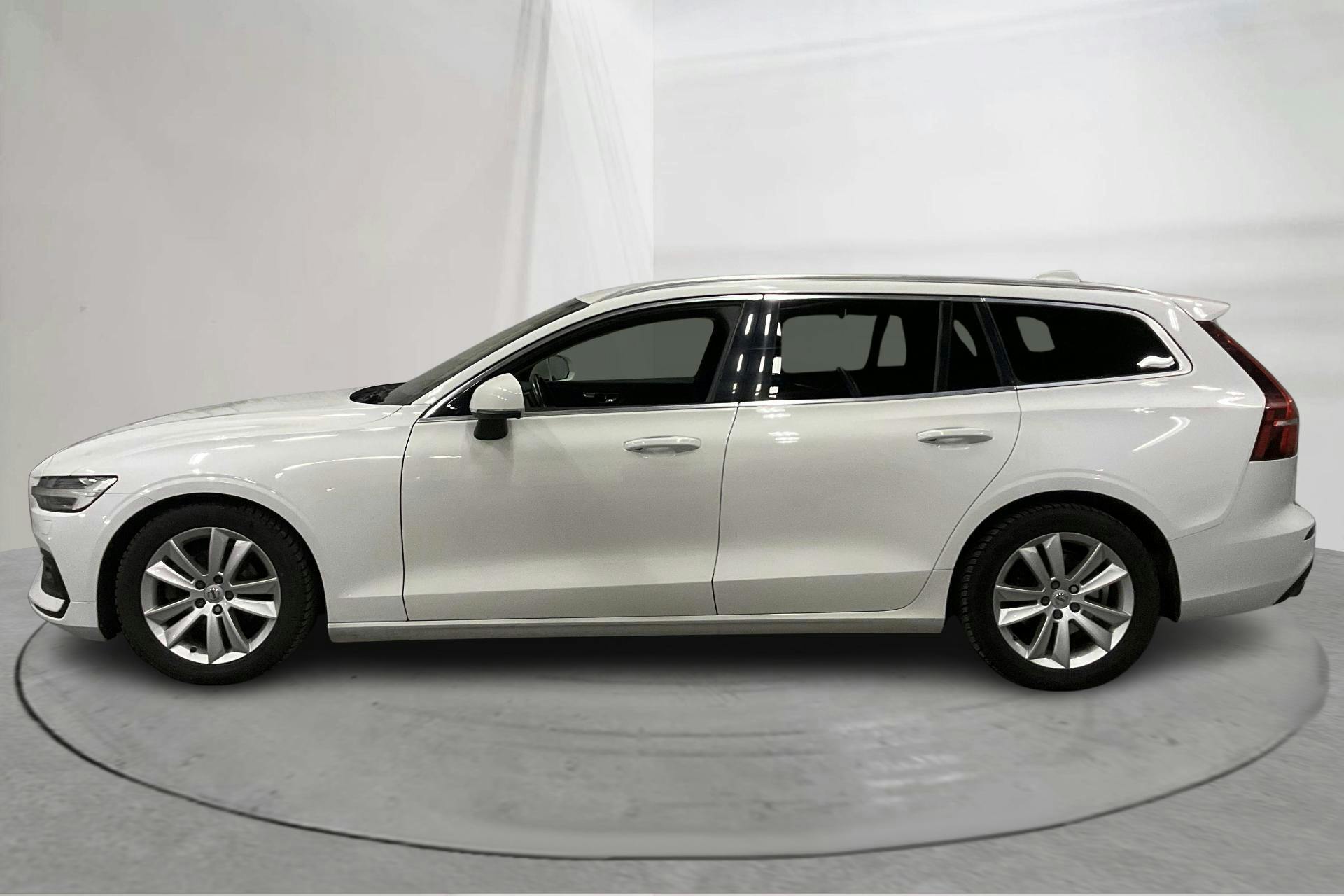 Presentation photo 2 of 15: Volvo V60 D3 AWD (150hk) - 238 000 km - Automatic - white - 2019