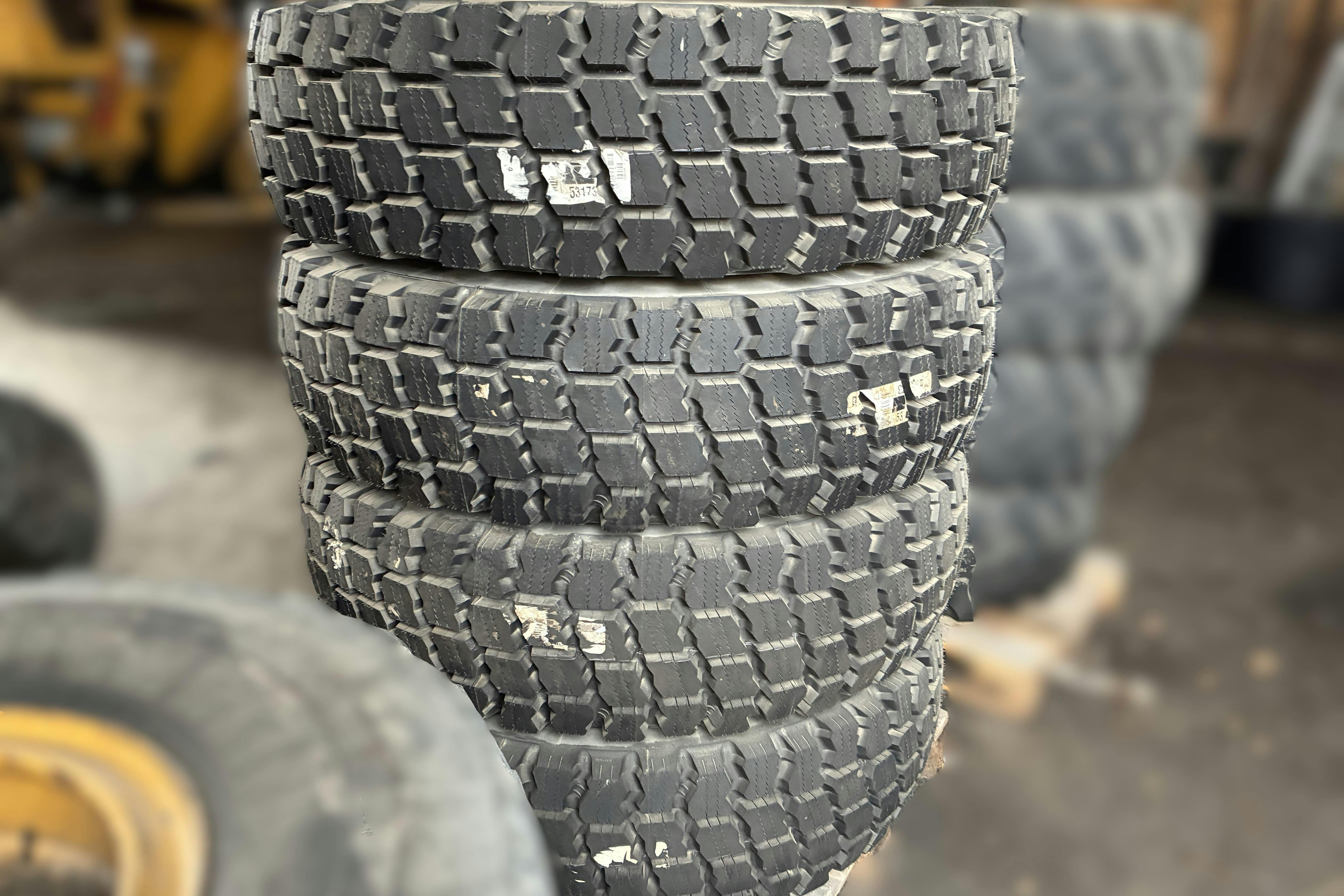 Presentation photo 1 of 5: Michelin 14.00-R24 MS 4 stycken nya till väghyvel - 0 km