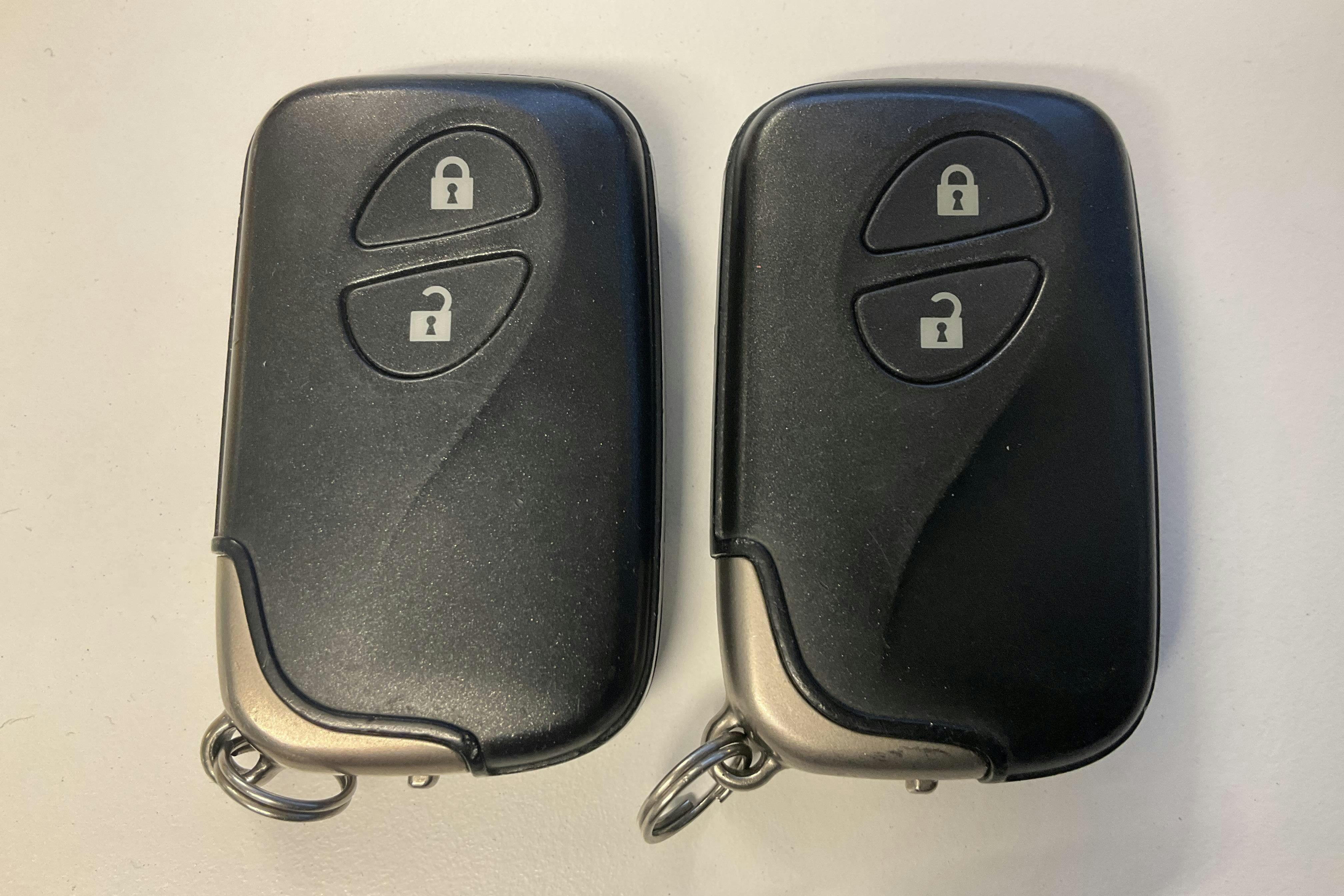 Presentation photo 17 of 17: Lexus CT 200h (99hk) - 74 670 km - Automatic - red - 2011